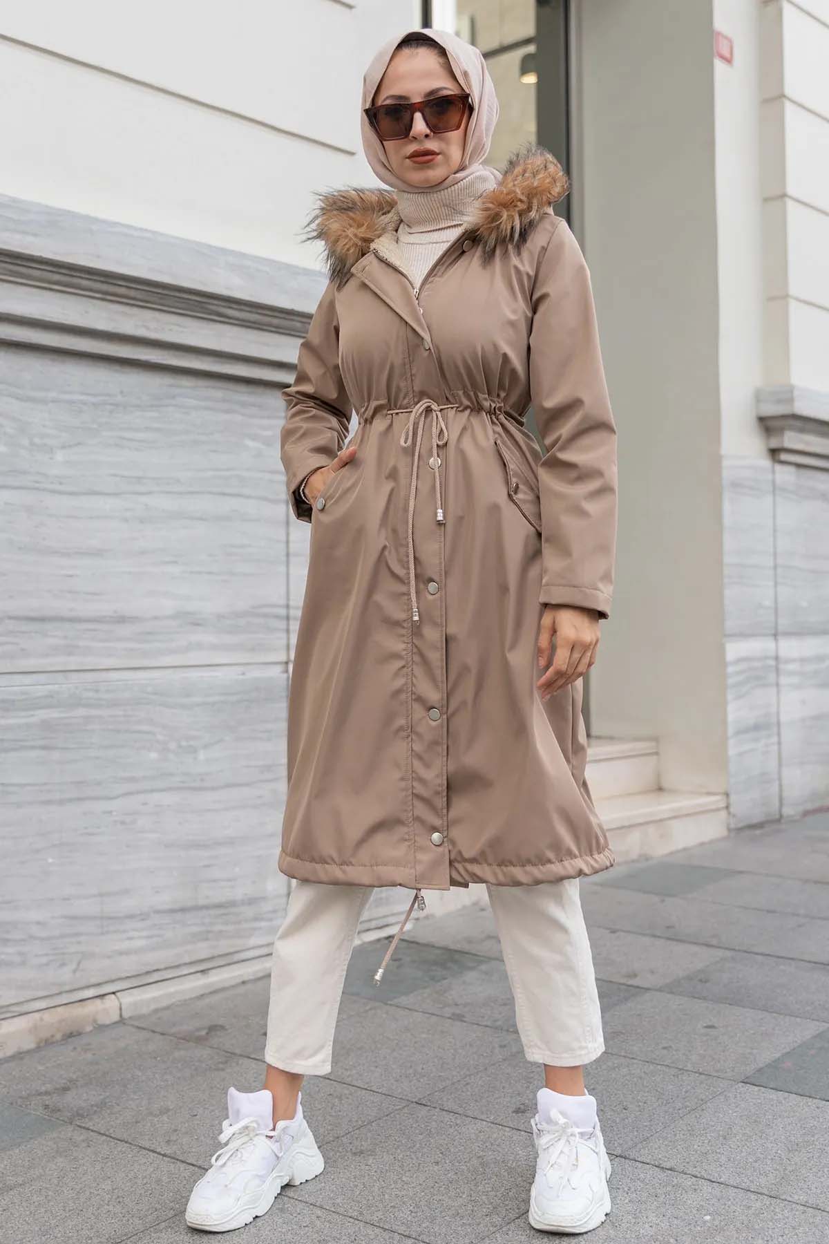 Yakasi Kürklü İçi̇ Peluş Bondi̇t Kaban Vizon 1601 Yakasi Kürklü İçi̇ Peluş Bondi̇t Kaban Vizon 1601