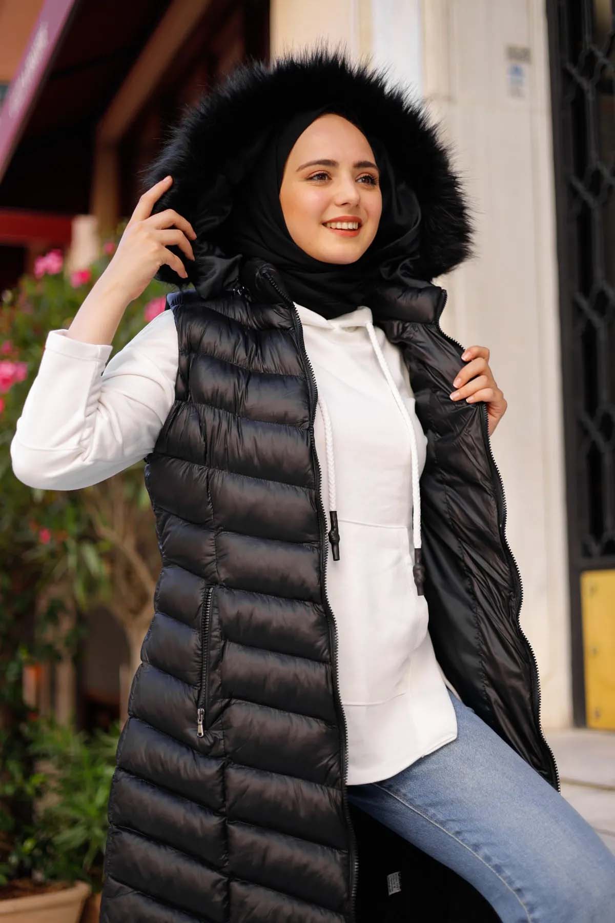 Uzun Yakasi Kürklü Dolgu Yelek Siyah 1701 Uzun Yakasi Kürklü Dolgu Yelek Siyah 1701