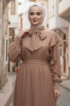  Beli Kuşaklı Fırfır Detaylı Elbise Vizon 2092