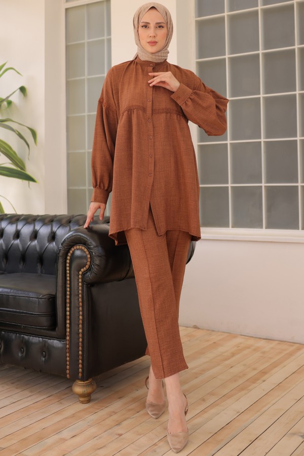 Önden Düğmeli İkili Takım Kahverengi 3350 Önden Düğmeli İkili Takım Kahverengi 3350