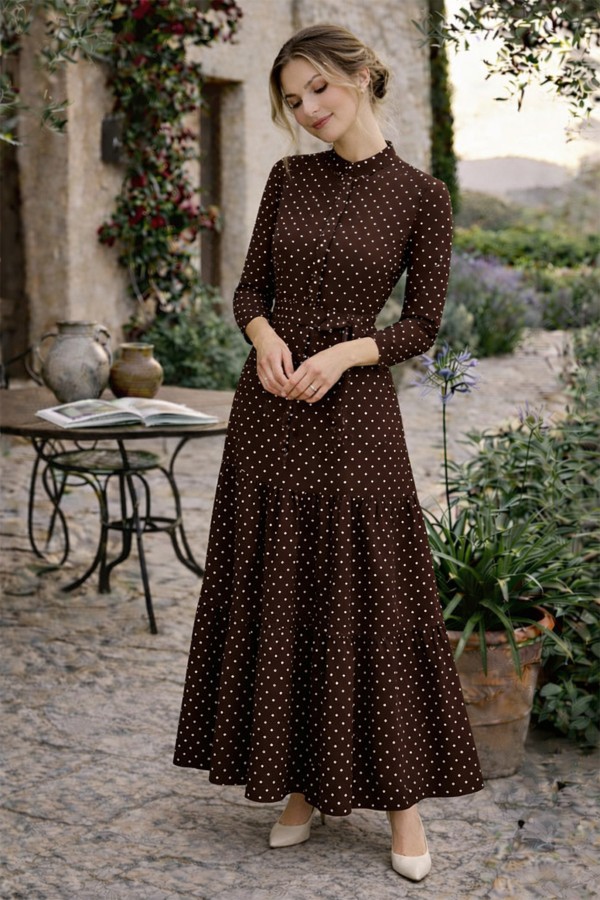 Puantiye Desenli Tesettür Elbise 586 Kahverengi Puantiye Desenli Tesettür Elbise 586 Kahverengi