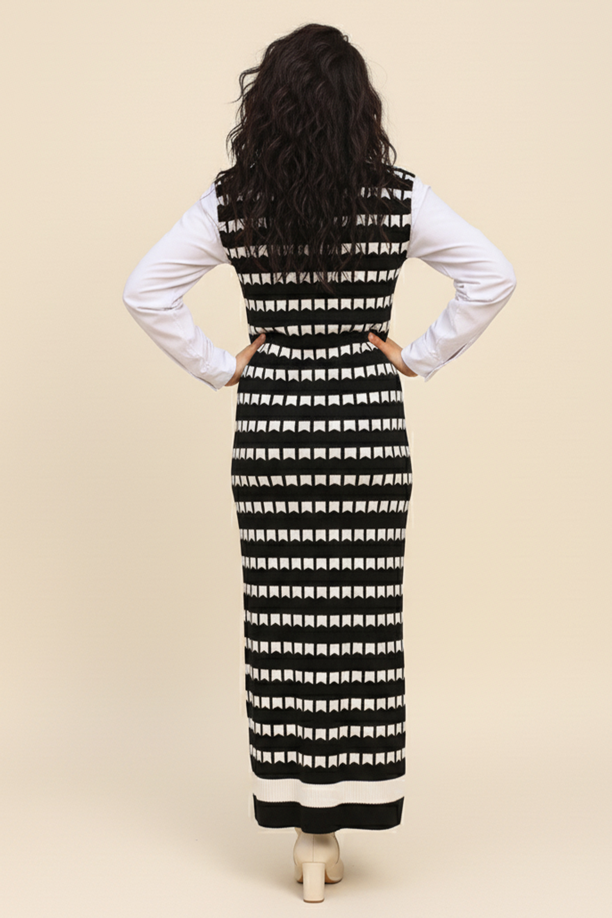  Desenli  Süveter Elbise Siyah 6084