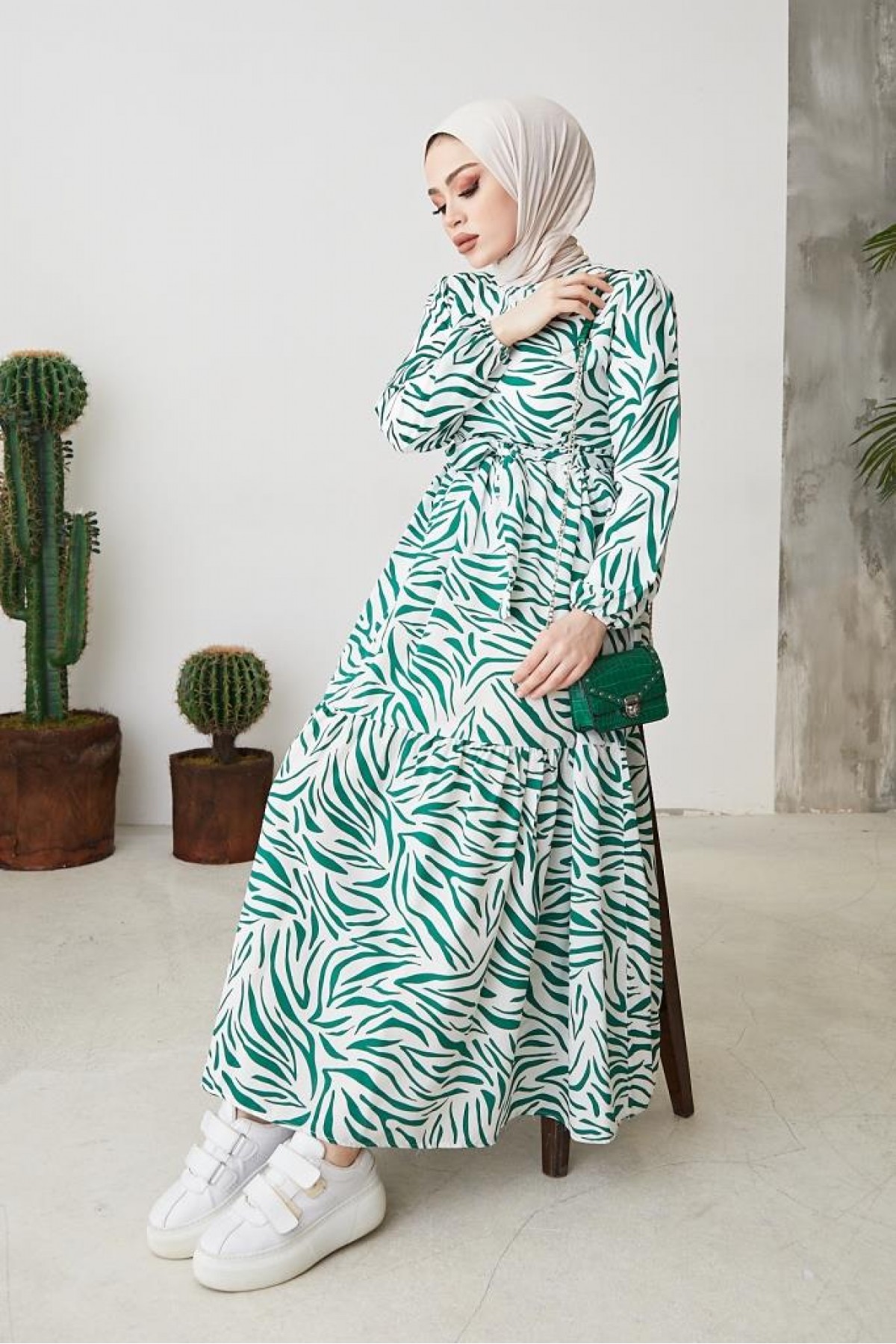 Zebra Desen Elbise Yeşil 401 Zebra Desen Elbise Yeşil 401