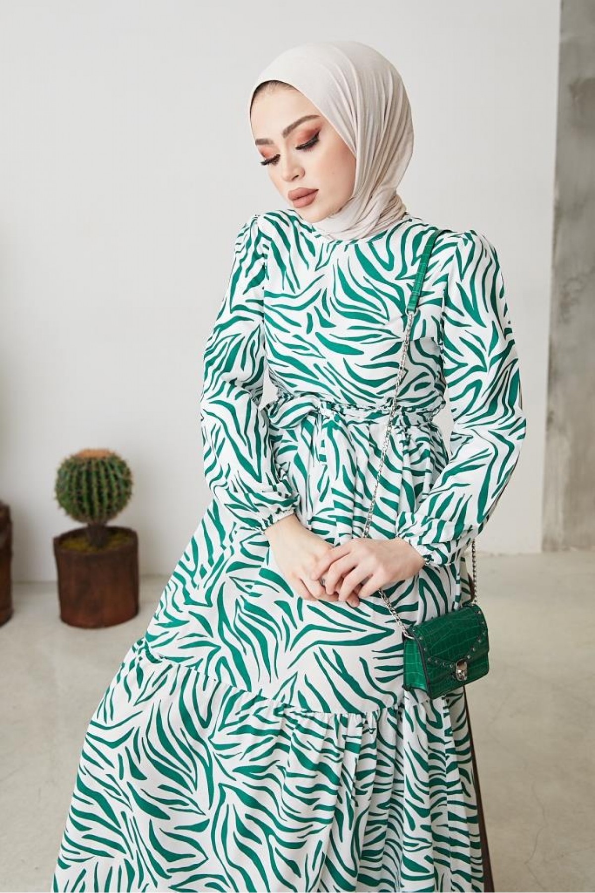 Zebra Desen Elbise Yeşil 401 Zebra Desen Elbise Yeşil 401