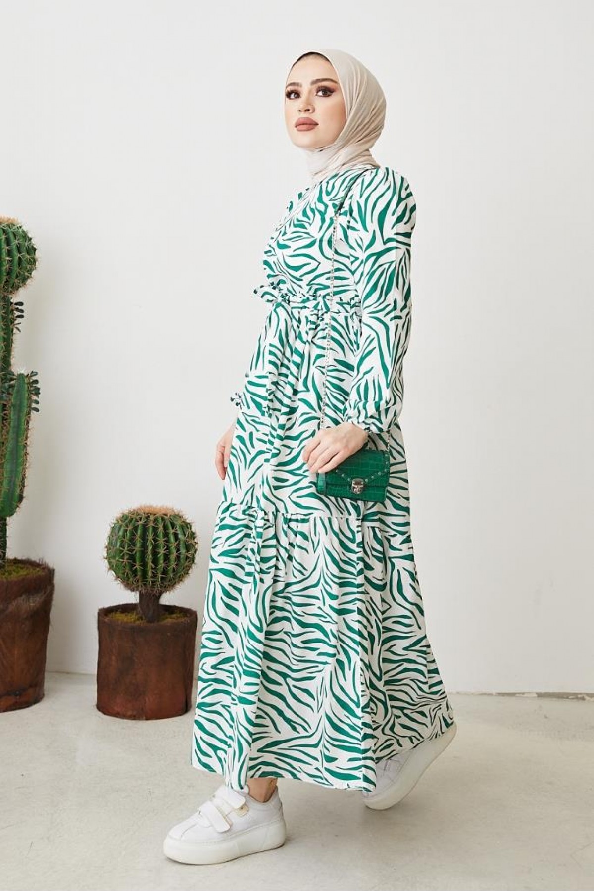 Zebra Desen Elbise Yeşil 401 Zebra Desen Elbise Yeşil 401