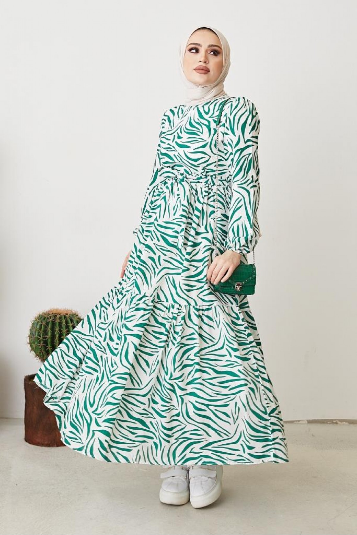 Zebra Desen Elbise Yeşil 401 Zebra Desen Elbise Yeşil 401