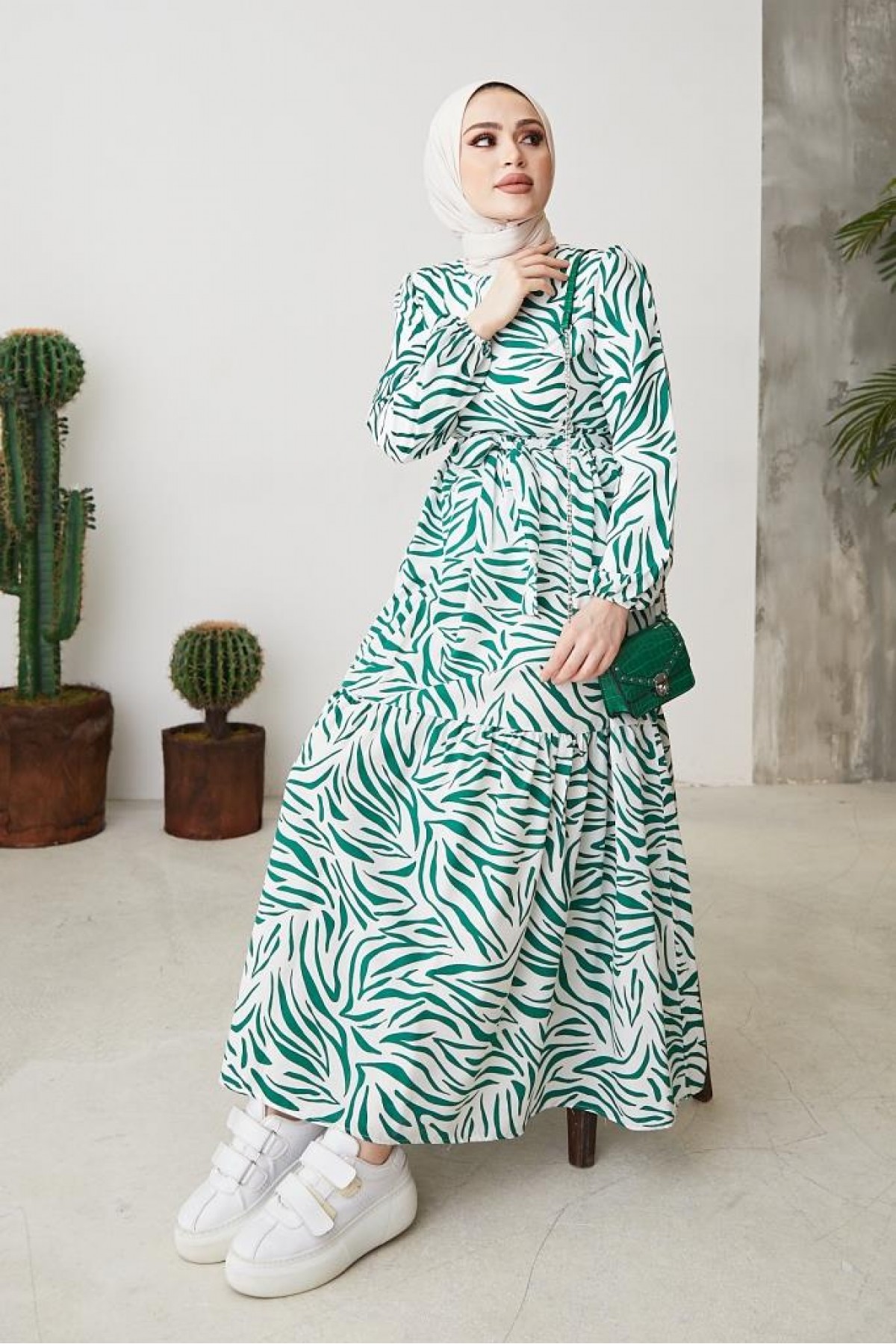 Zebra Desen Elbise Yeşil 401 Zebra Desen Elbise Yeşil 401