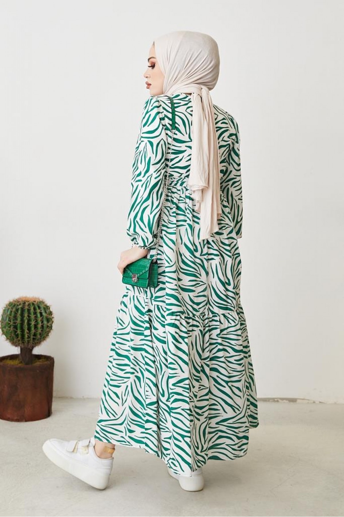 Zebra Desen Elbise Yeşil 401 Zebra Desen Elbise Yeşil 401