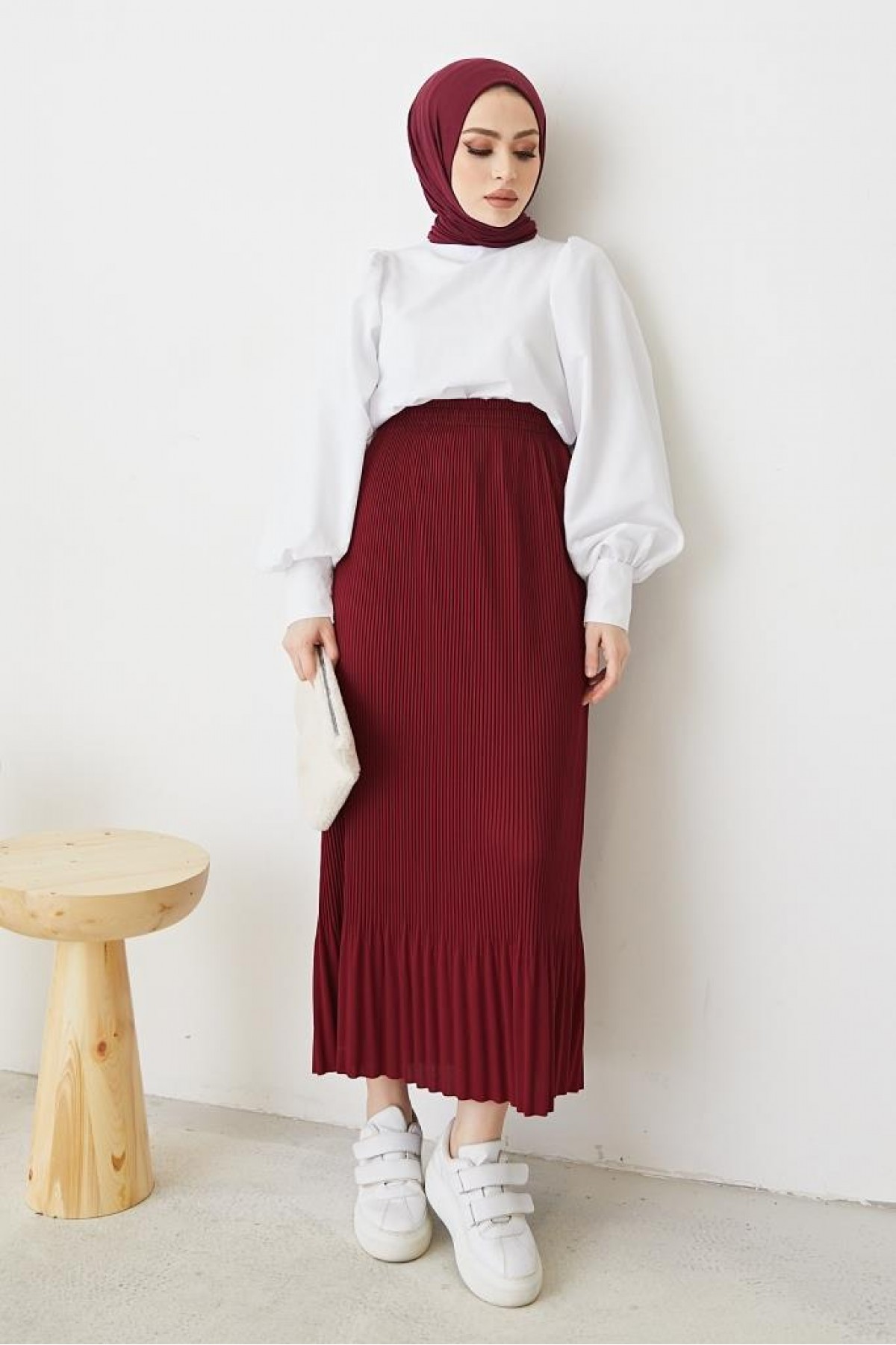 Piliseli Tesettür Etek Bordo 205 Piliseli Tesettür Etek Bordo 205