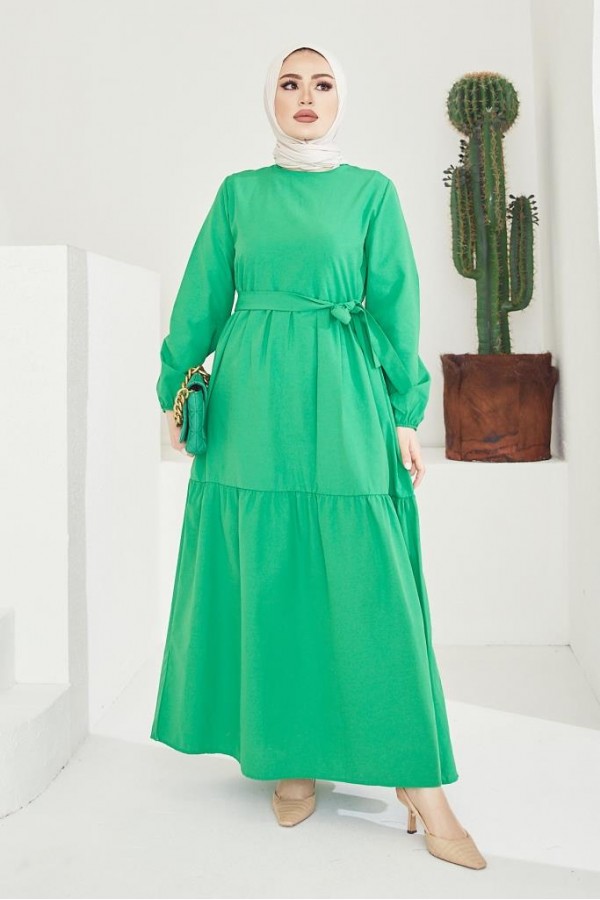 Sıfır Yaka Beli Kuşaklı Tesettür Elbise Yeşil 411 Sıfır Yaka Beli Kuşaklı Tesettür Elbise Yeşil 411