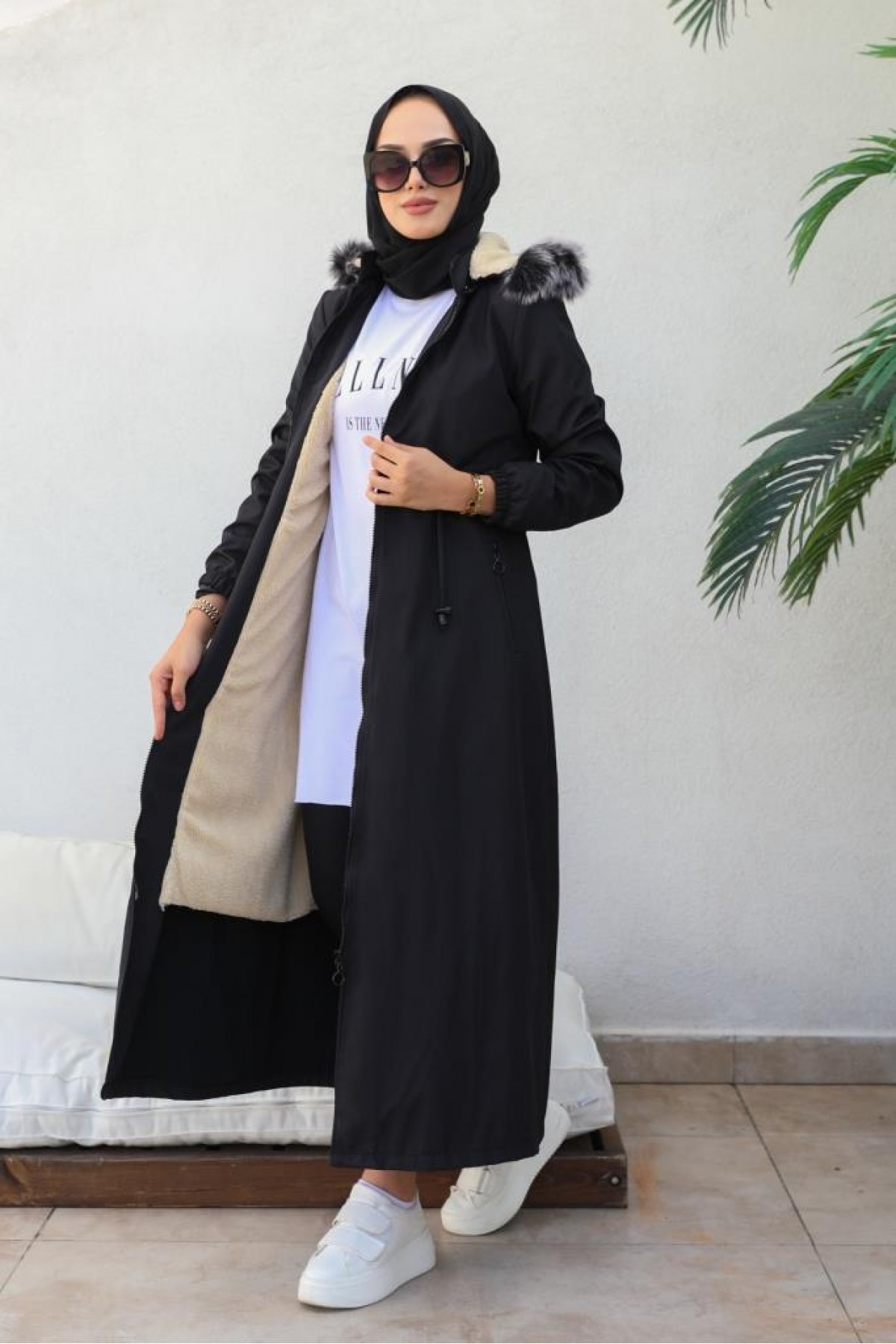 İçi Kürklü Kapüşonlu Uzun Bondit Kaban Siyah 9502 İçi Kürklü Kapüşonlu Uzun Bondit Kaban Siyah 9502