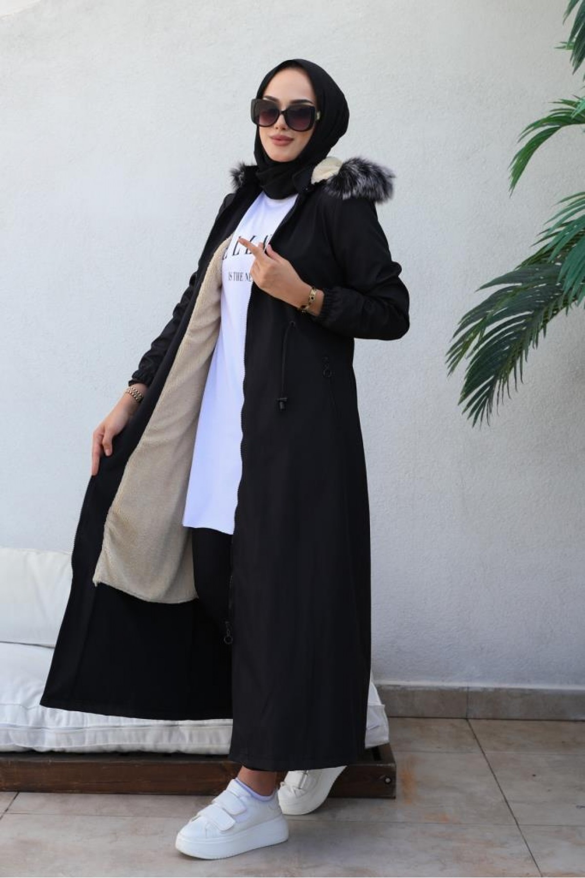 İçi Kürklü Kapüşonlu Uzun Bondit Kaban Siyah 9502 İçi Kürklü Kapüşonlu Uzun Bondit Kaban Siyah 9502