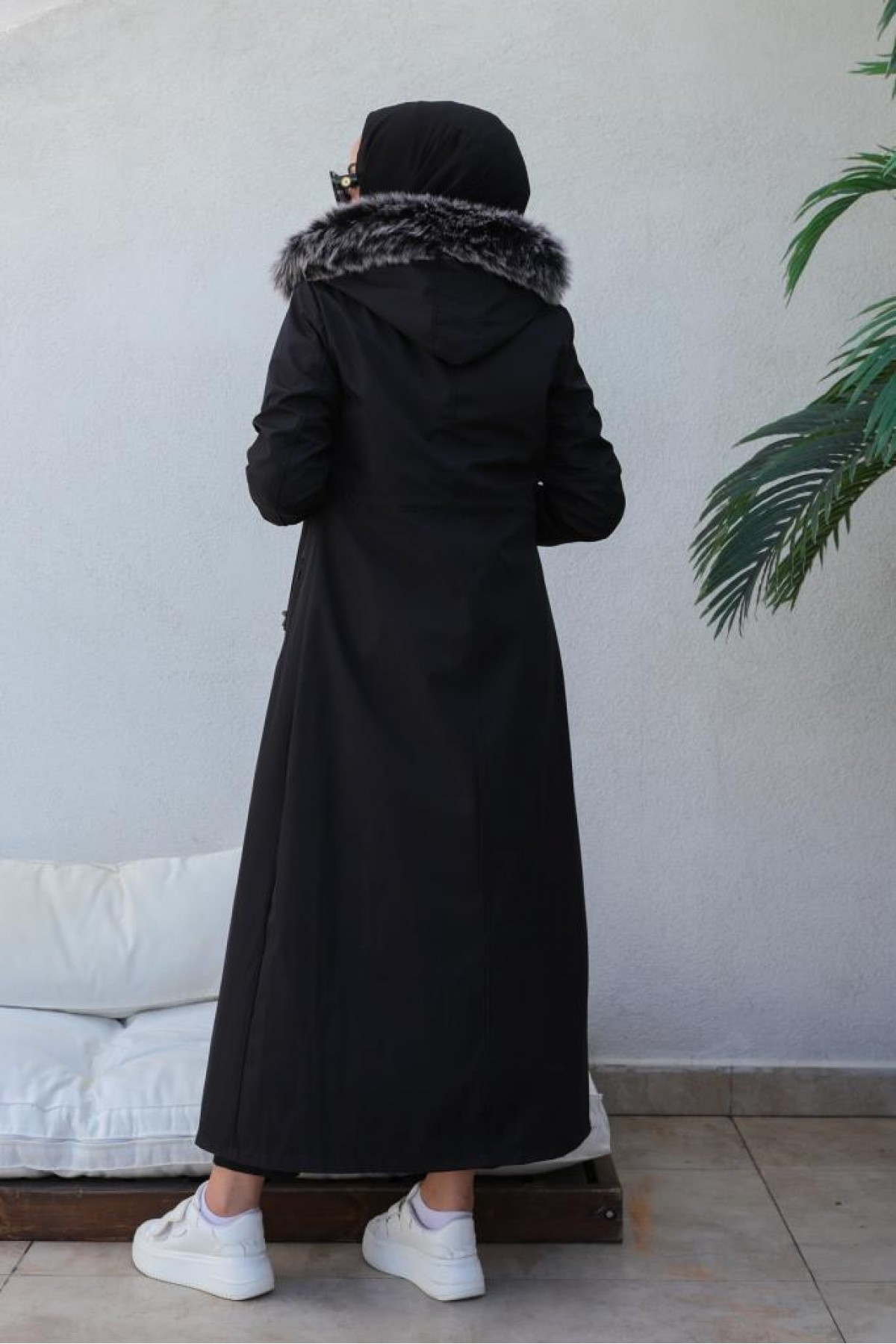 İçi Kürklü Kapüşonlu Uzun Bondit Kaban Siyah 9502 İçi Kürklü Kapüşonlu Uzun Bondit Kaban Siyah 9502