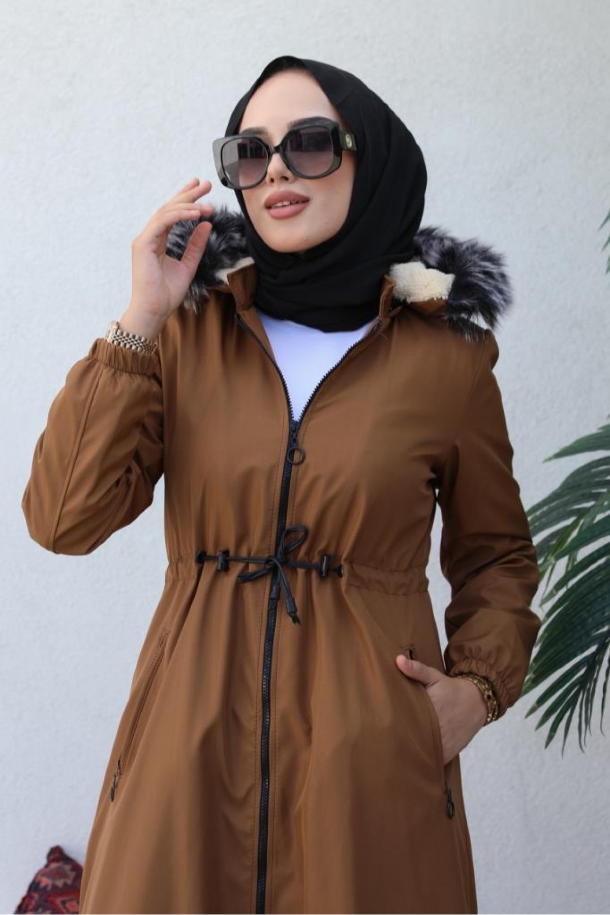  İçi Kürklü Kapüşonlu Uzun Bondit Kaban Taba 9502