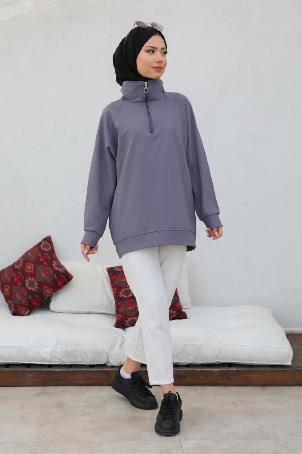 Raglan Kol İçi Şardonlu Tesetür Sweatshirt Gri 10029 Raglan Kol İçi Şardonlu Tesetür Sweatshirt Gri 10029