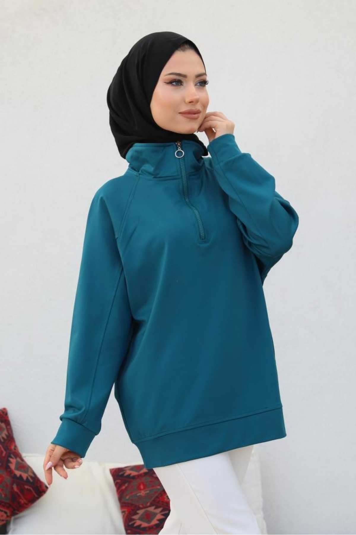 Raglan Kol İçi Şardonlu Tesetür Sweatshirt Petrol 10029 Raglan Kol İçi Şardonlu Tesetür Sweatshirt Petrol 10029