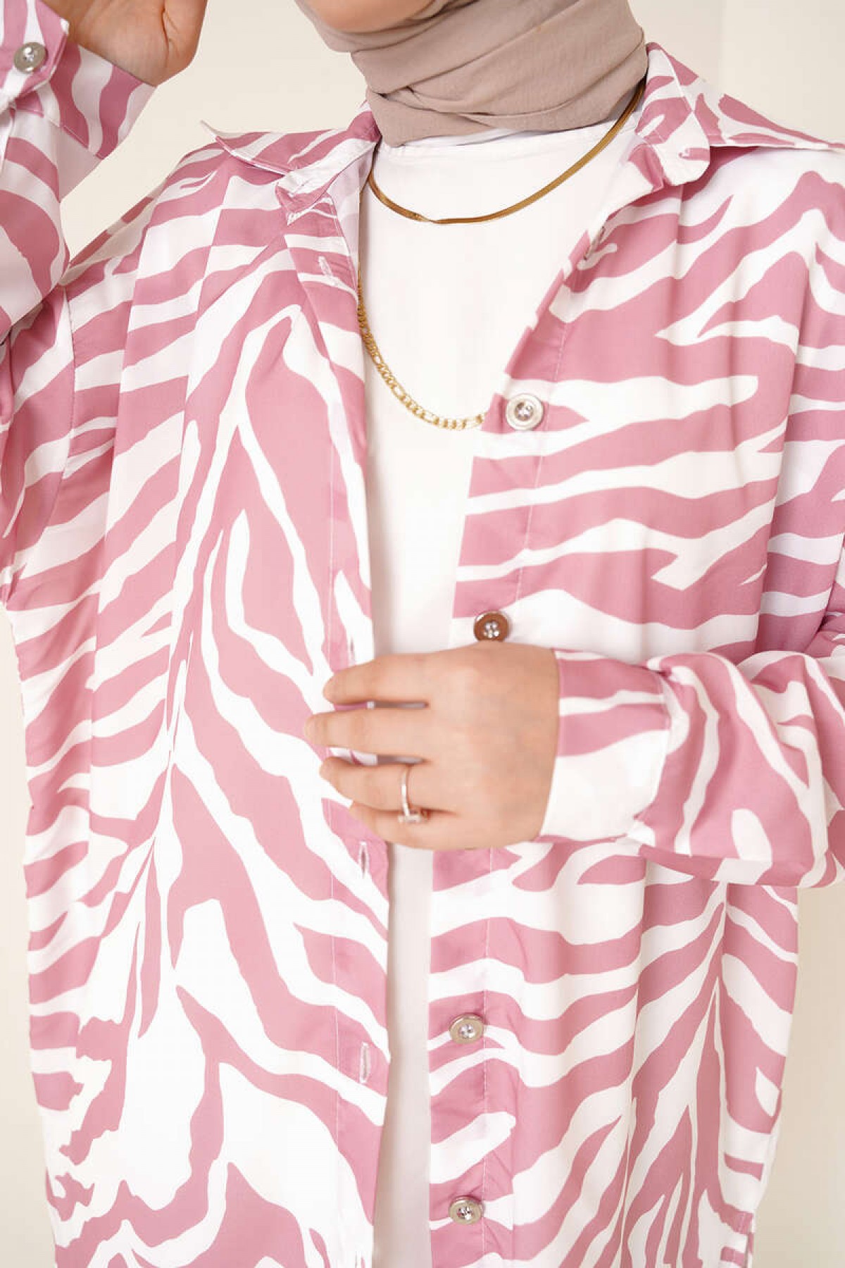 Zebra Desenli Tesettür Gömlek Pembe 8892 Zebra Desenli Tesettür Gömlek Pembe 8892