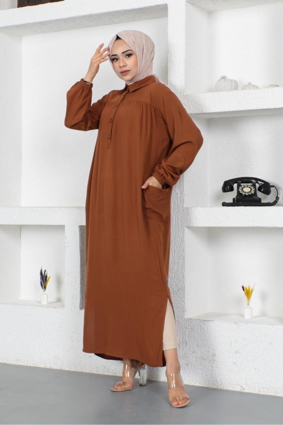 Yanları Yırtmaç Robalı Tam Boy Tunik Kahverengi 8222 Yanları Yırtmaç Robalı Tam Boy Tunik Kahverengi 8222