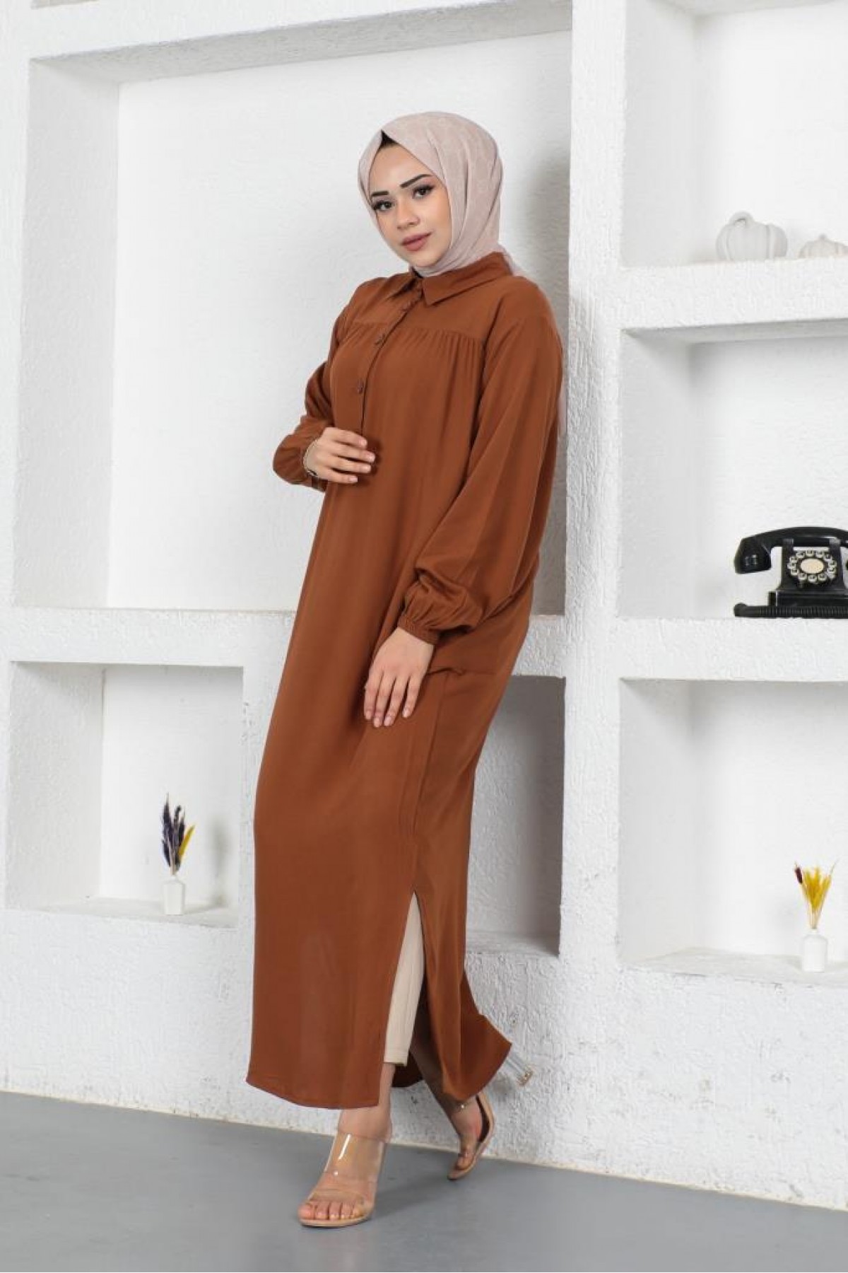 Yanları Yırtmaç Robalı Tam Boy Tunik Kahverengi 8222 Yanları Yırtmaç Robalı Tam Boy Tunik Kahverengi 8222