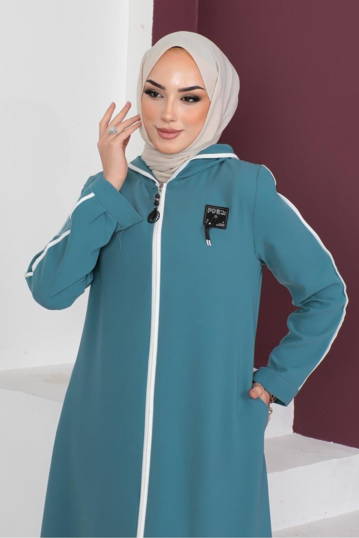 Arma Detaylı Tesettür Ferace Mint Yeşili 920 Arma Detaylı Tesettür Ferace Mint Yeşili 920