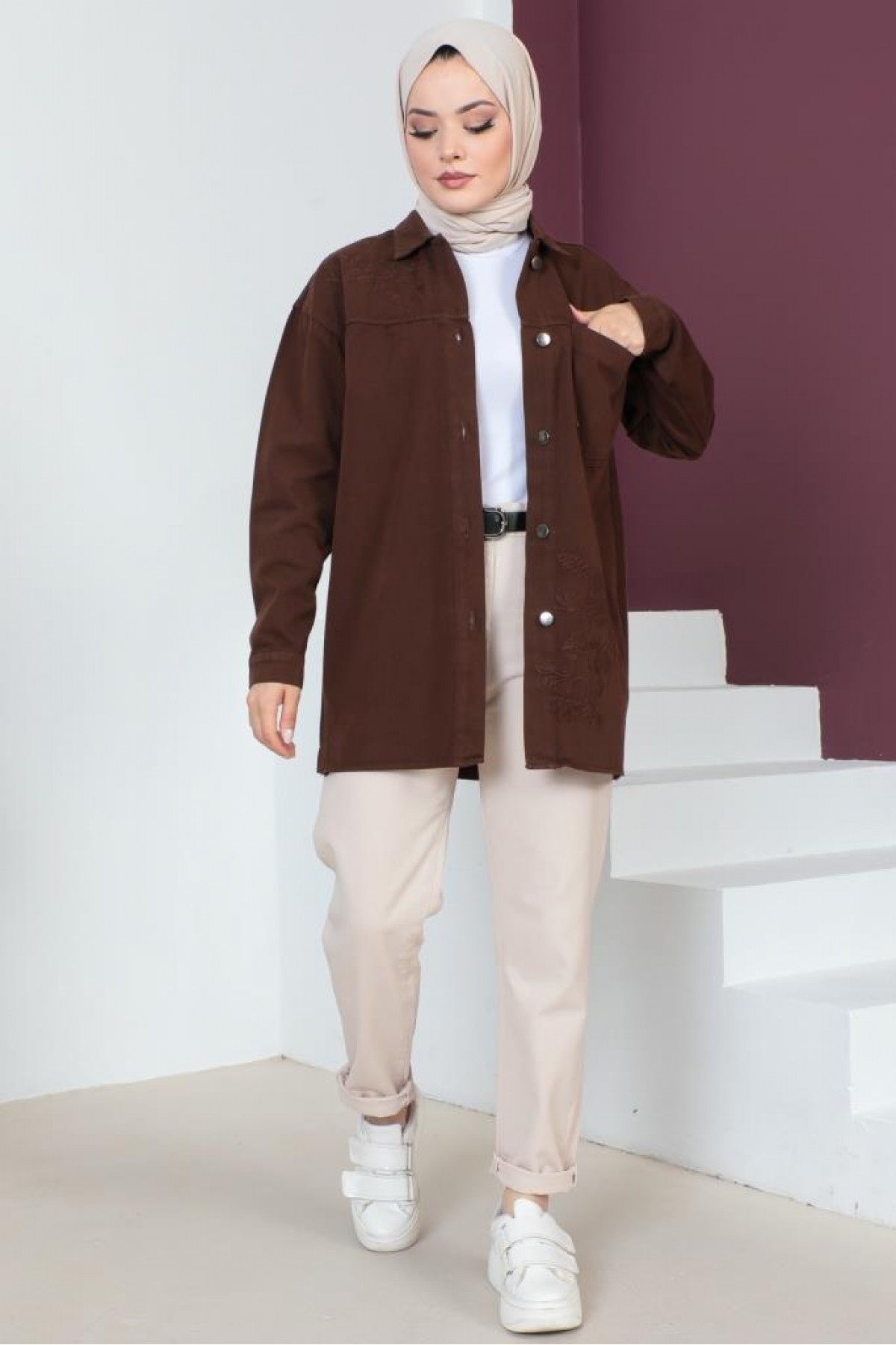 Nakış Detaylı Ceket Kahverengi 22008 Nakış Detaylı Ceket Kahverengi 22008