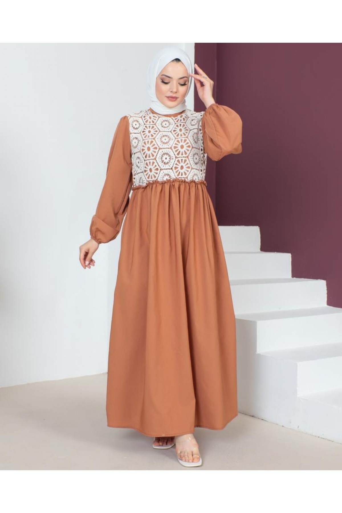  Dantel Detaylı Tesettür Elbise Camel 449