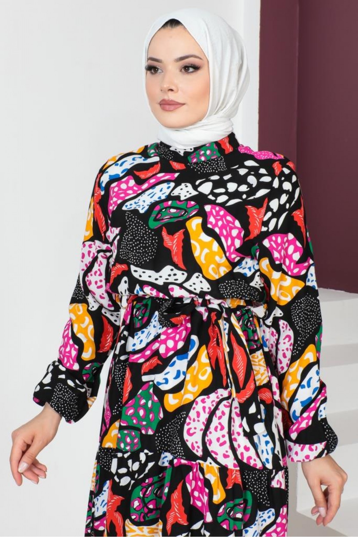 Desenli Viskon Tesettür Elbise Siyah 8158 Desenli Viskon Tesettür Elbise Siyah 8158