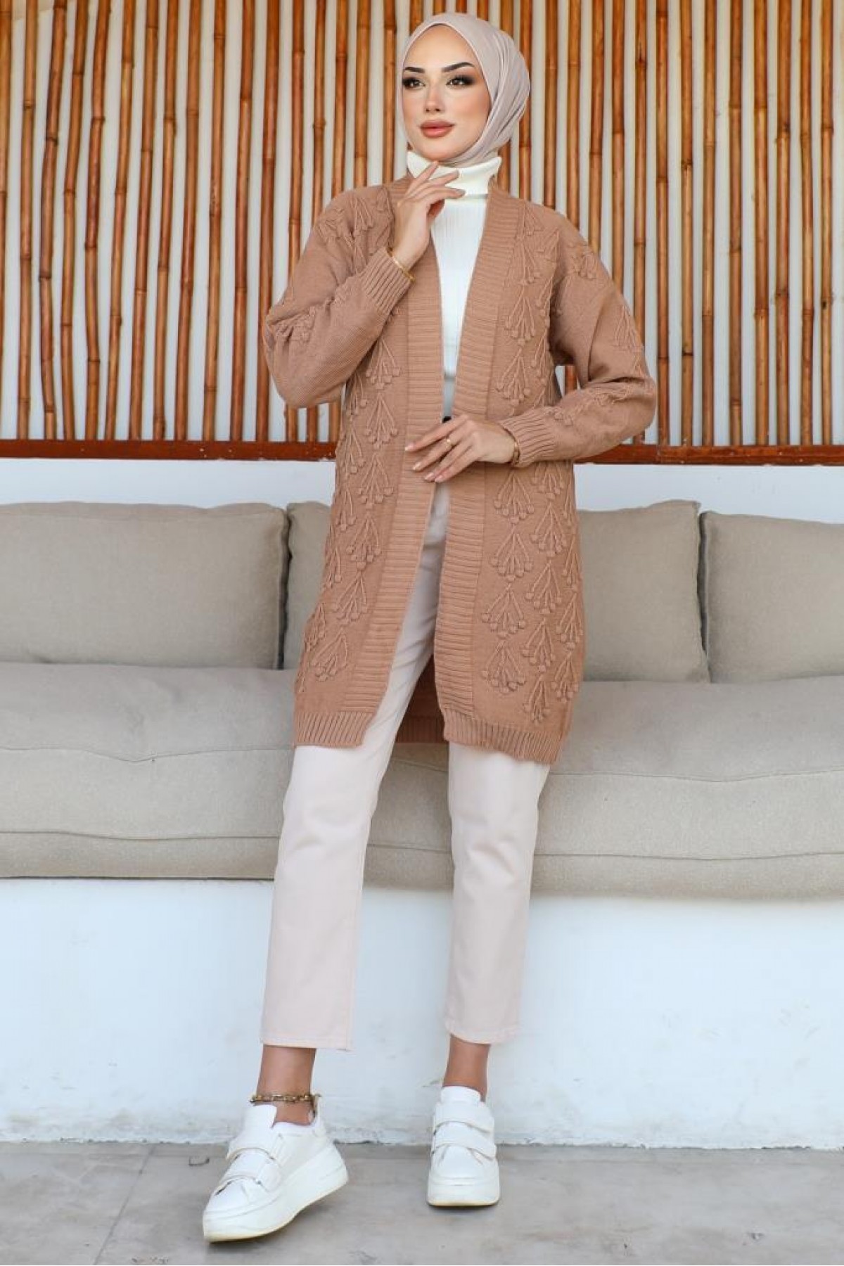 Kiraz Kabartmalı Triko Hırka Camel 372 Kiraz Kabartmalı Triko Hırka Camel 372