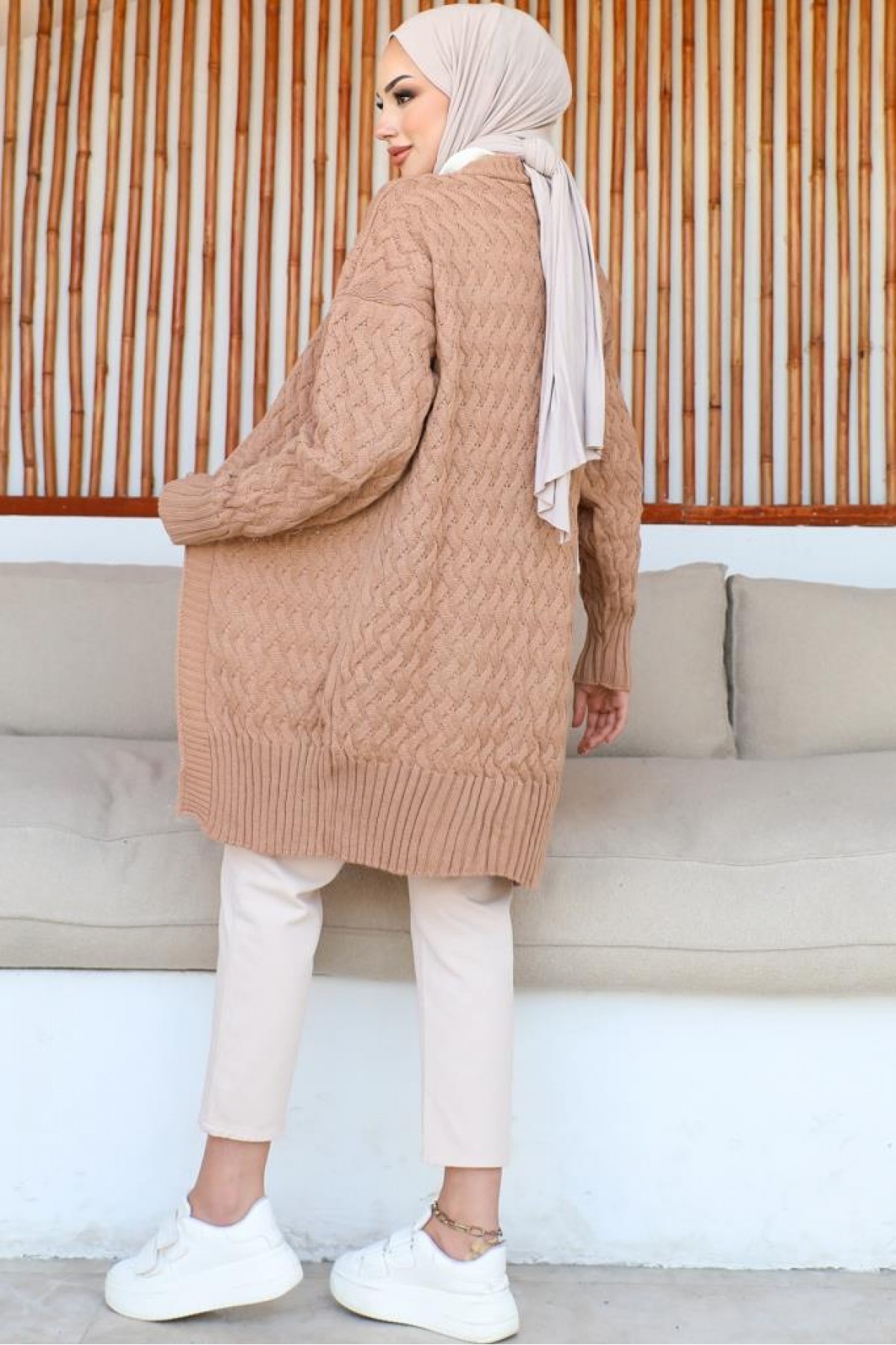 Desenli Triko Hırka Camel 370 Desenli Triko Hırka Camel 370