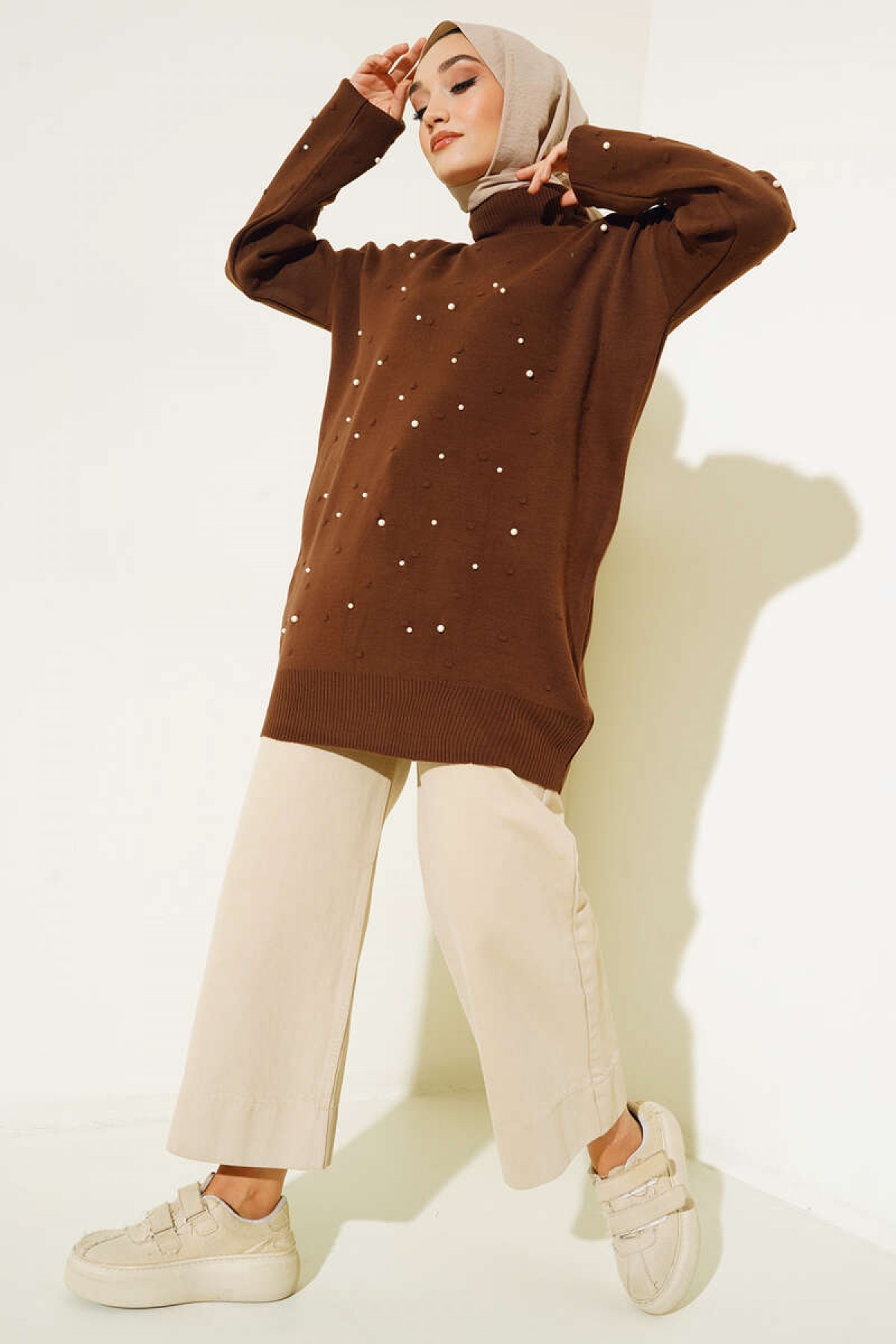 İnci Detalı Triko Tunik Kahverengi 5033 İnci Detalı Triko Tunik Kahverengi 5033