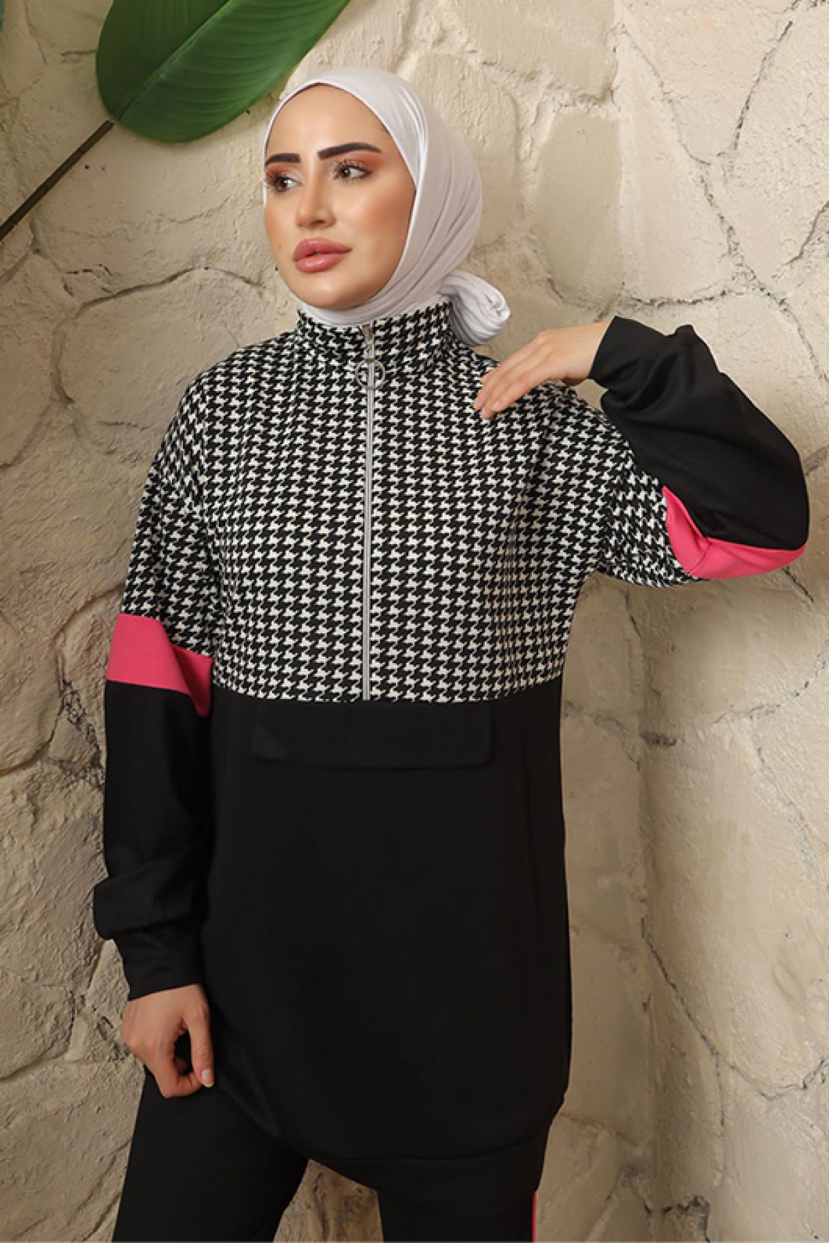 İki İplik Tesettür Takım Siyah-Pembe 3413 İki İplik Tesettür Takım Siyah-Pembe 3413