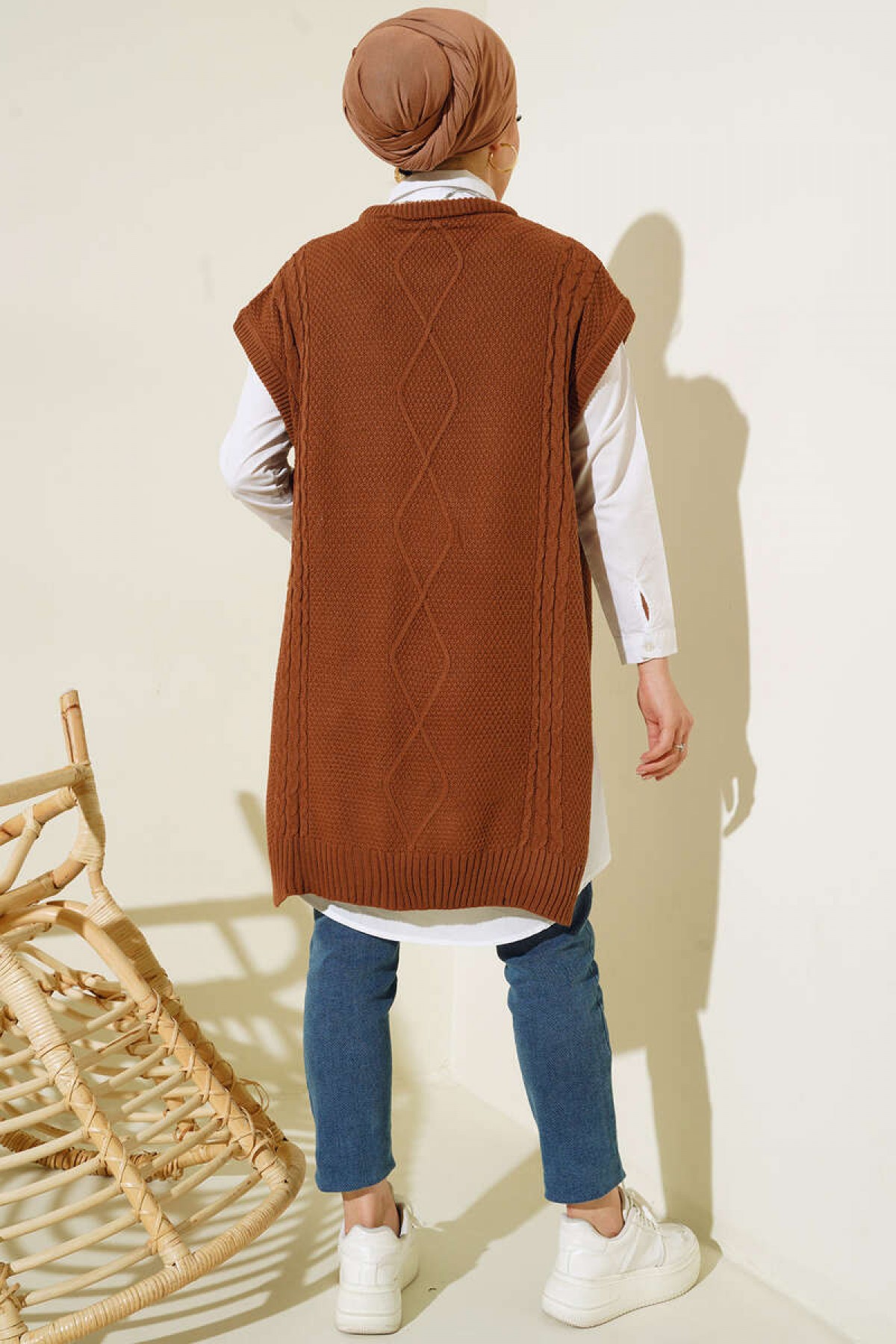 Yanları Bağlamalı Örgü Motifli Süveter Taba 11010 Yanları Bağlamalı Örgü Motifli Süveter Taba 11010