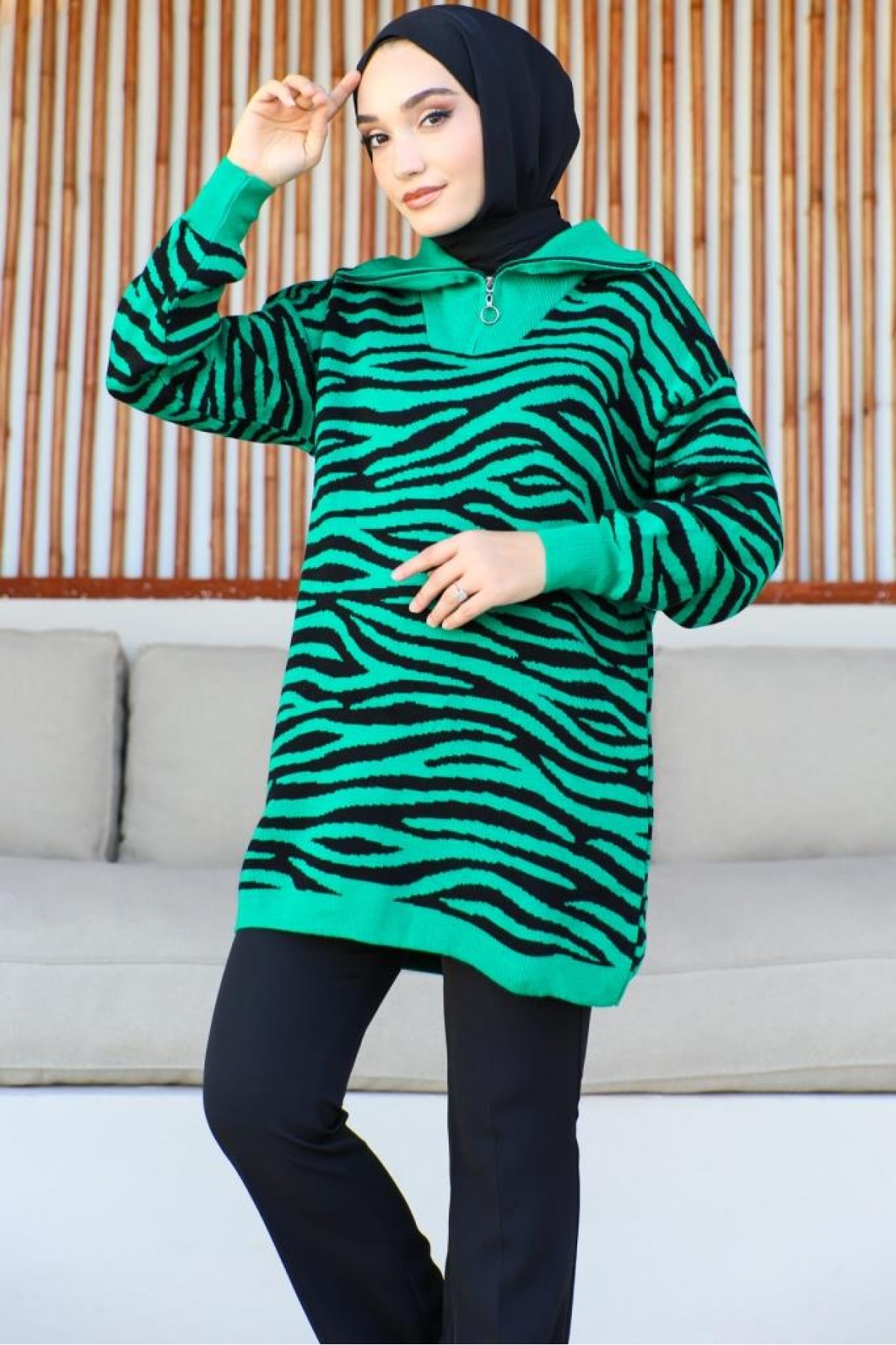  Yakası Fermuarlı Desenli Triko Tunik Yeşil 11021-04