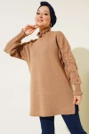 Kolları Detaylı Yarım Balıkçı Yaka Triko Kazak Camel 3008 Kolları Detaylı Yarım Balıkçı Yaka Triko Kazak Camel 3008
