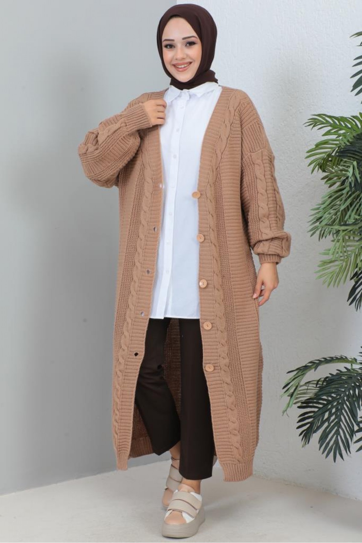 Düğmeli Uzun Triko Hırka Camel 367 Düğmeli Uzun Triko Hırka Camel 367