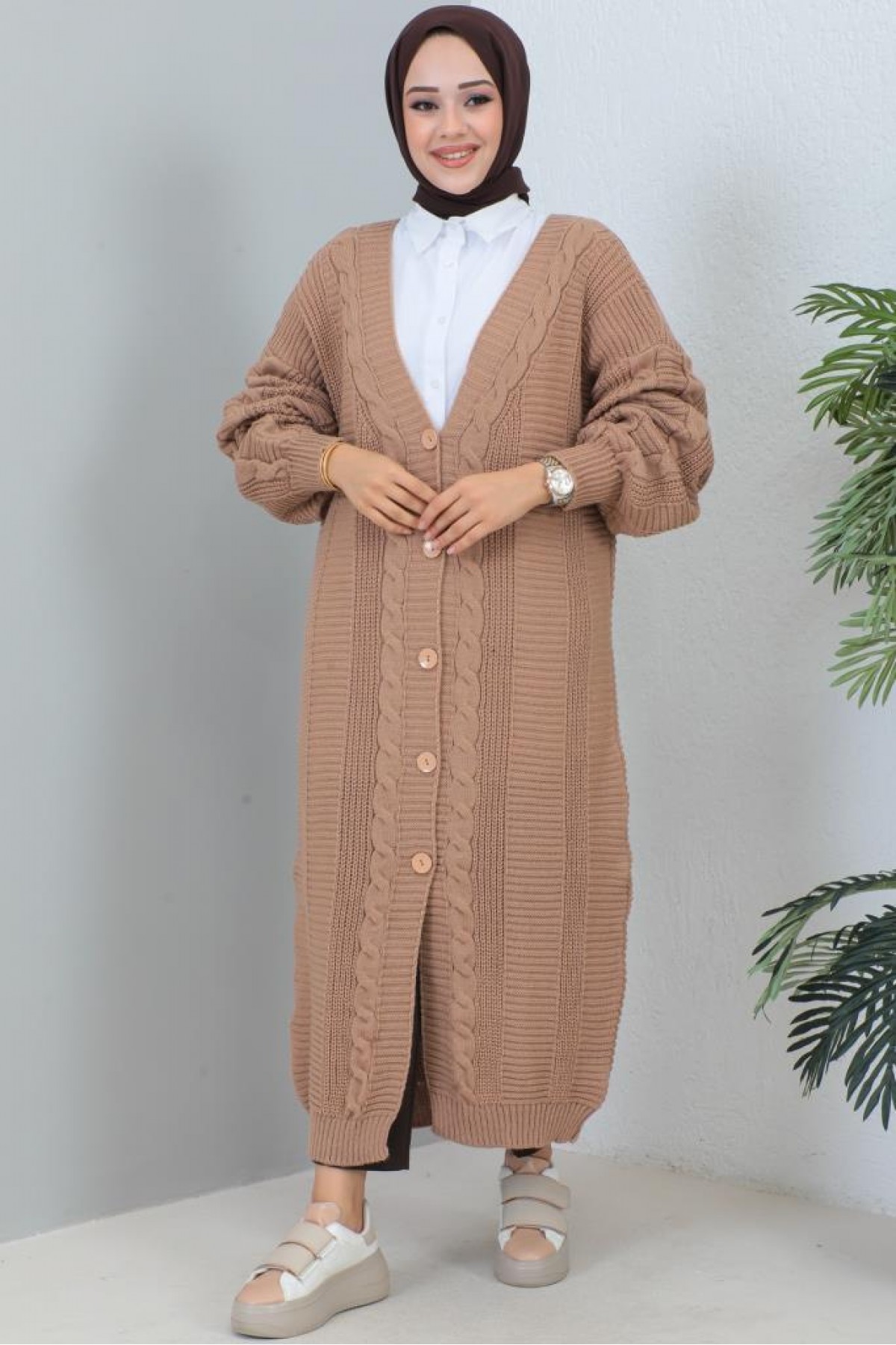 Düğmeli Uzun Triko Hırka Camel 367 Düğmeli Uzun Triko Hırka Camel 367