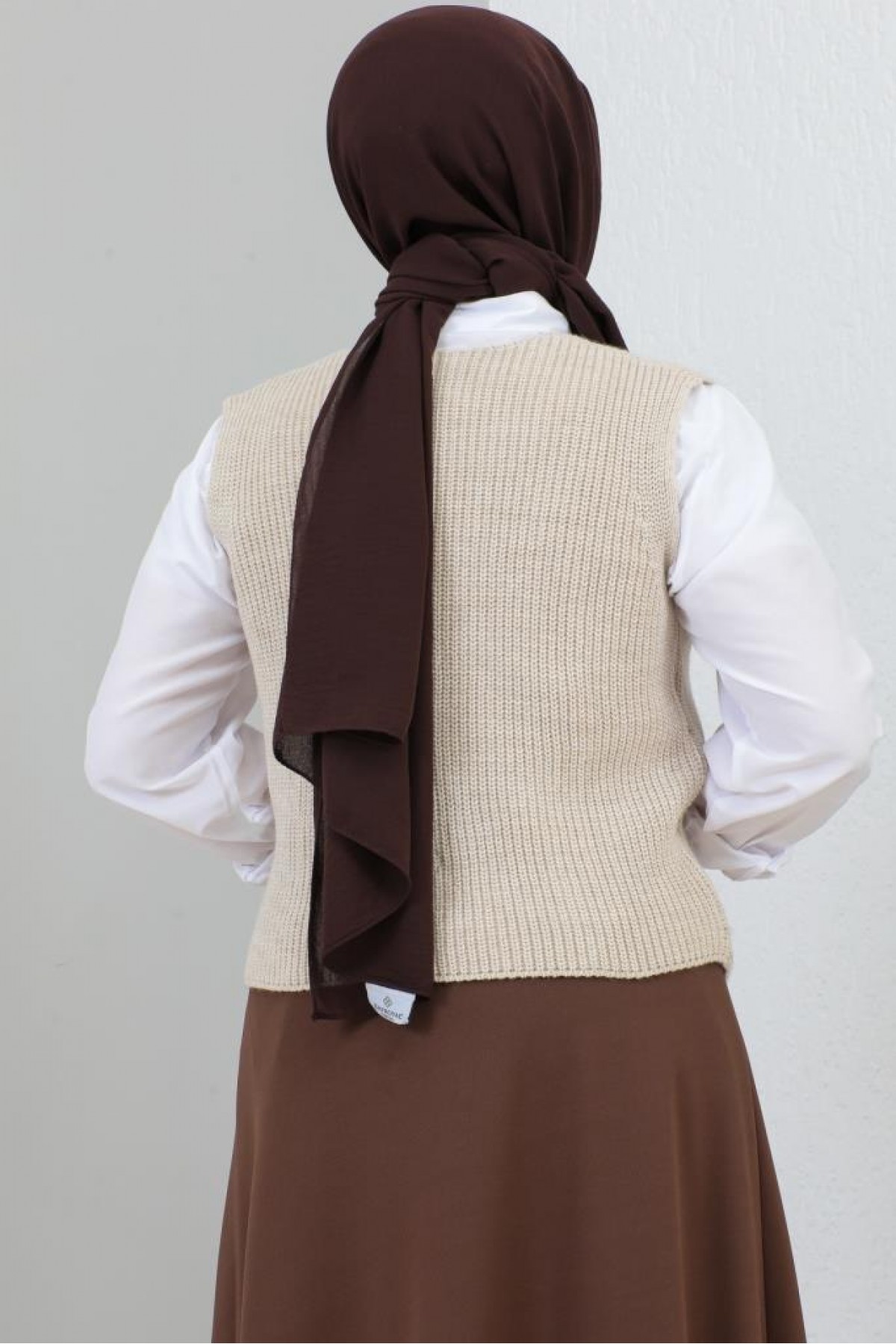 Düğme Detaylı Kısa Süveter Taş Rengi 2440 Düğme Detaylı Kısa Süveter Taş Rengi 2440
