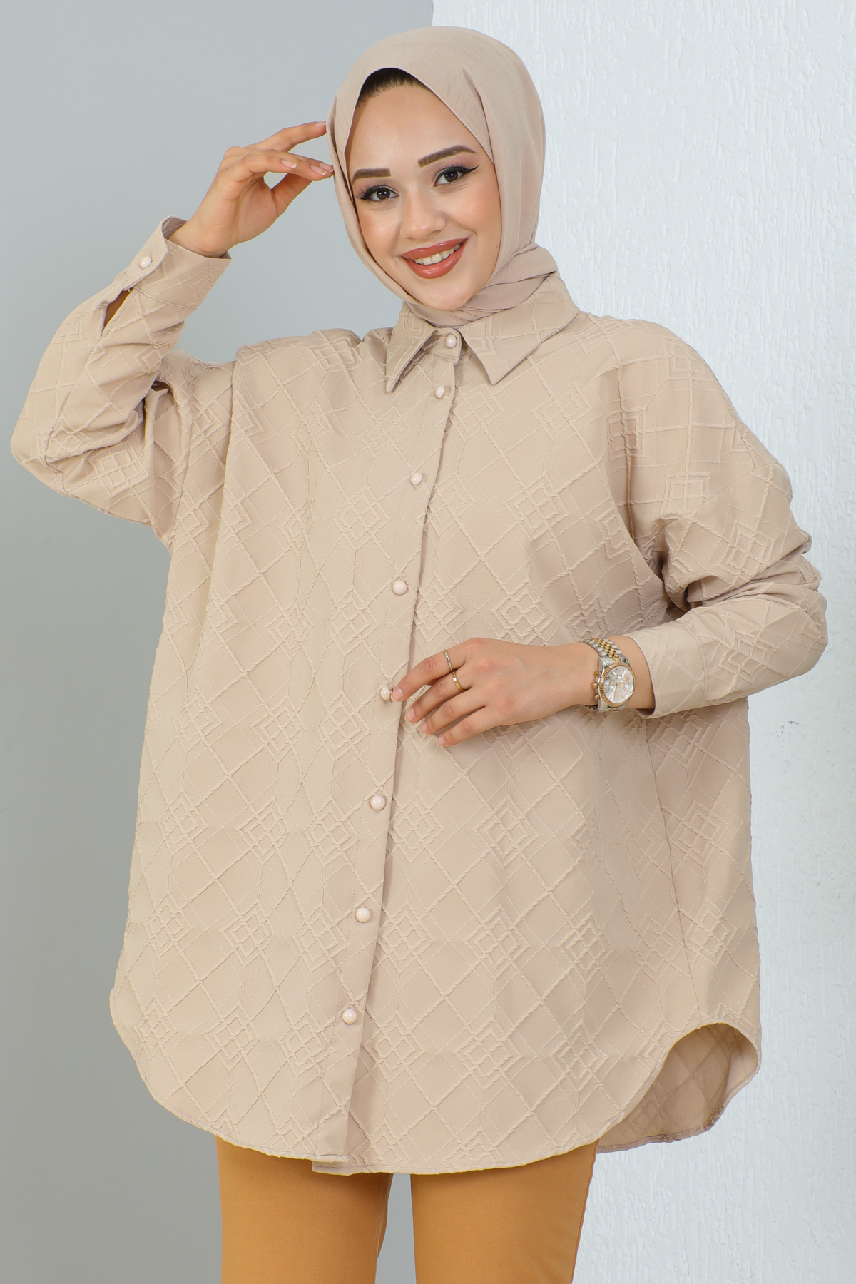 Kabartma Desen Gömlek Krem 3902 Kabartma Desen Gömlek Krem 3902