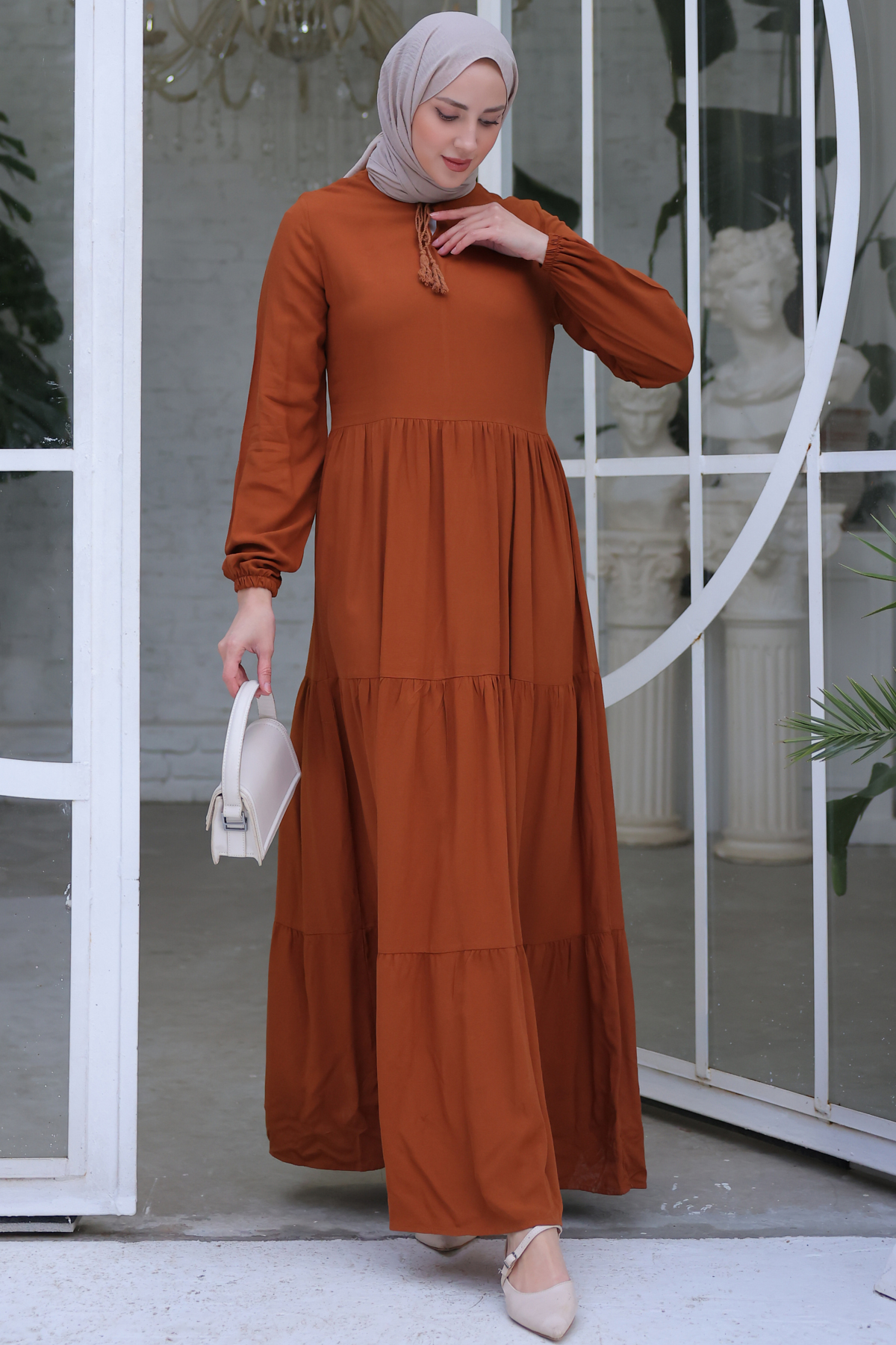 Yakası İpli Elbise Kahverengi 8232 Yakası İpli Elbise Kahverengi 8232