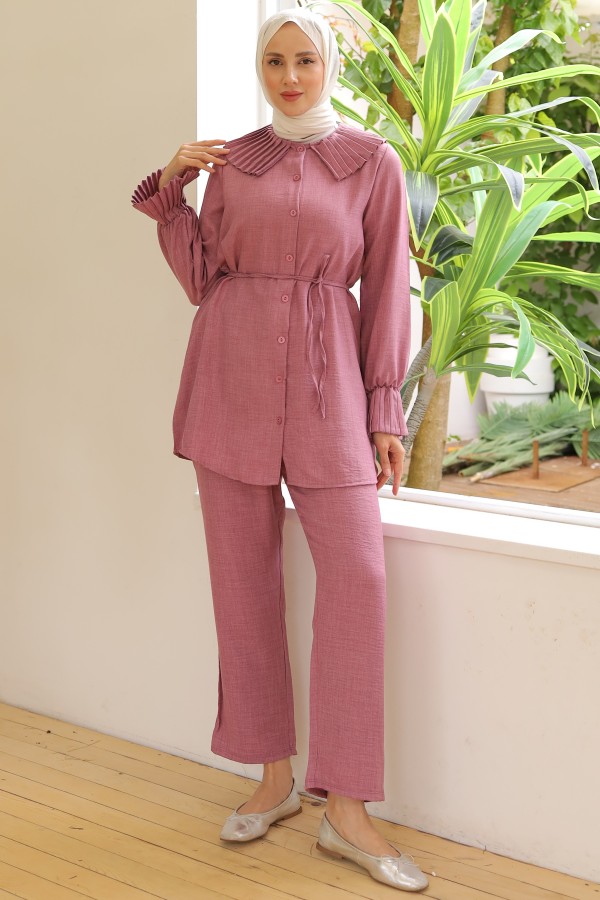 Yakası Ve Kolları Pliseli Keten Takım Gül Kurusu 4044 Yakası Ve Kolları Pliseli Keten Takım Gül Kurusu 4044