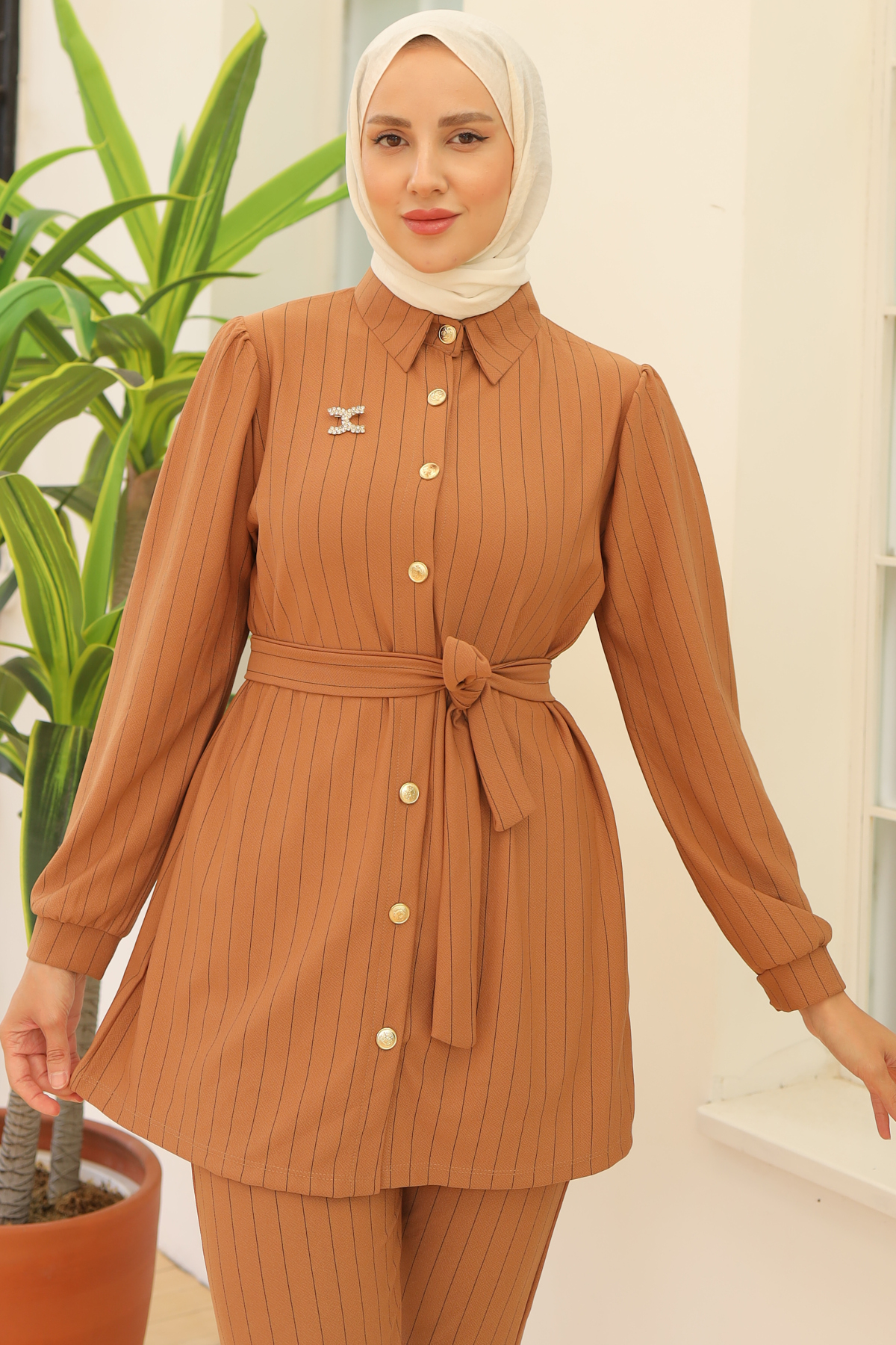 Broşlu Çizgili Krep Takım Camel 3878 Broşlu Çizgili Krep Takım Camel 3878