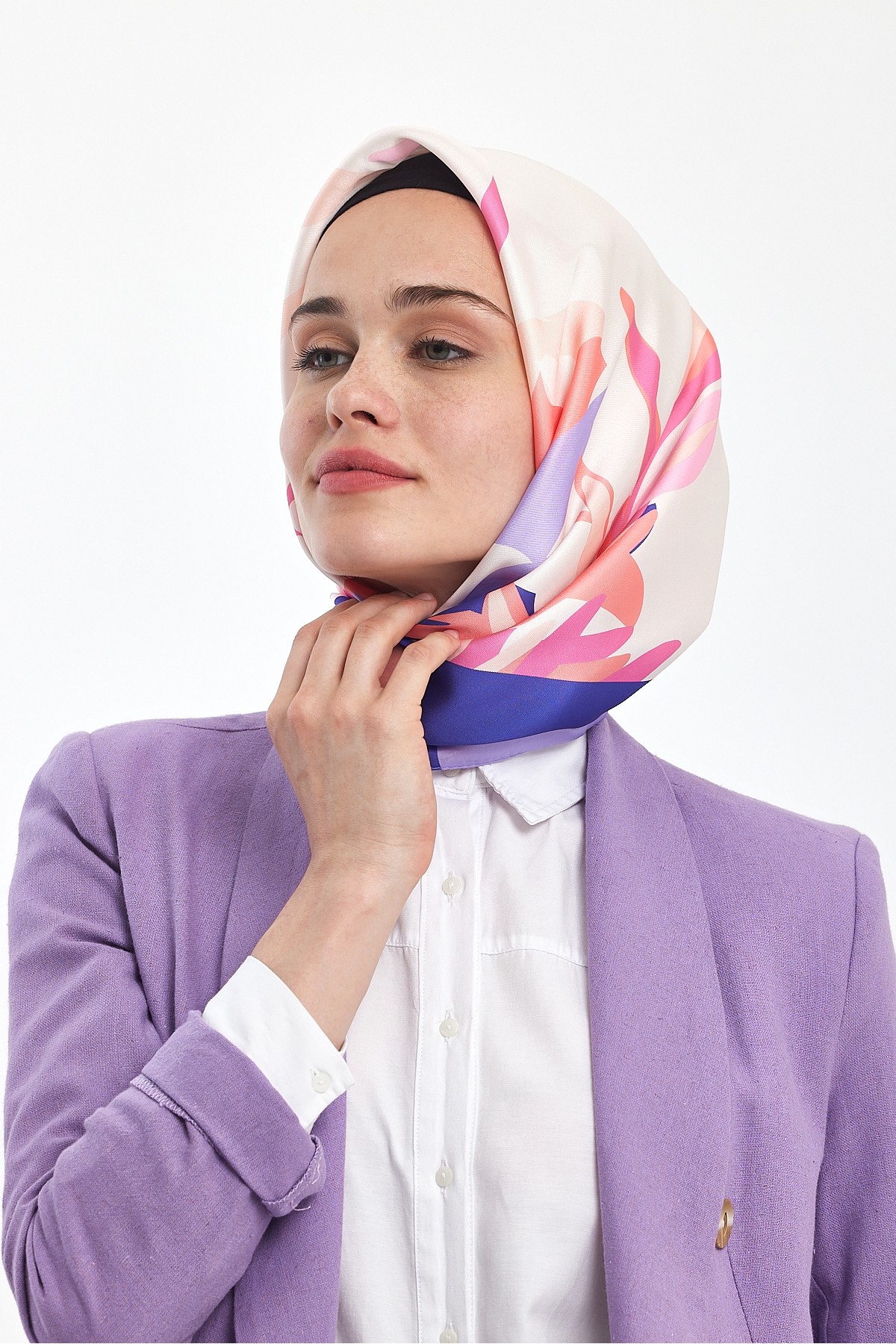 Desenli Eşarp Lila 24 Desenli Eşarp Lila 24
