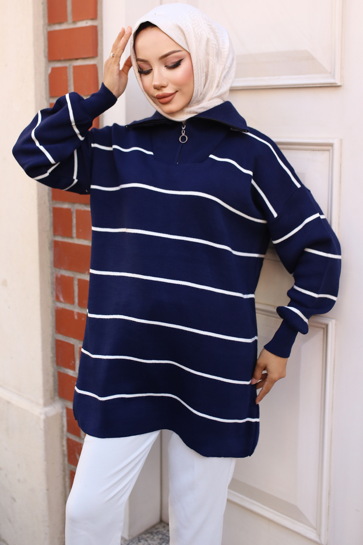 Yakası Fermuarlı Çizgili Triko Tunik Lacivert 11037-30 Yakası Fermuarlı Çizgili Triko Tunik Lacivert 11037-30