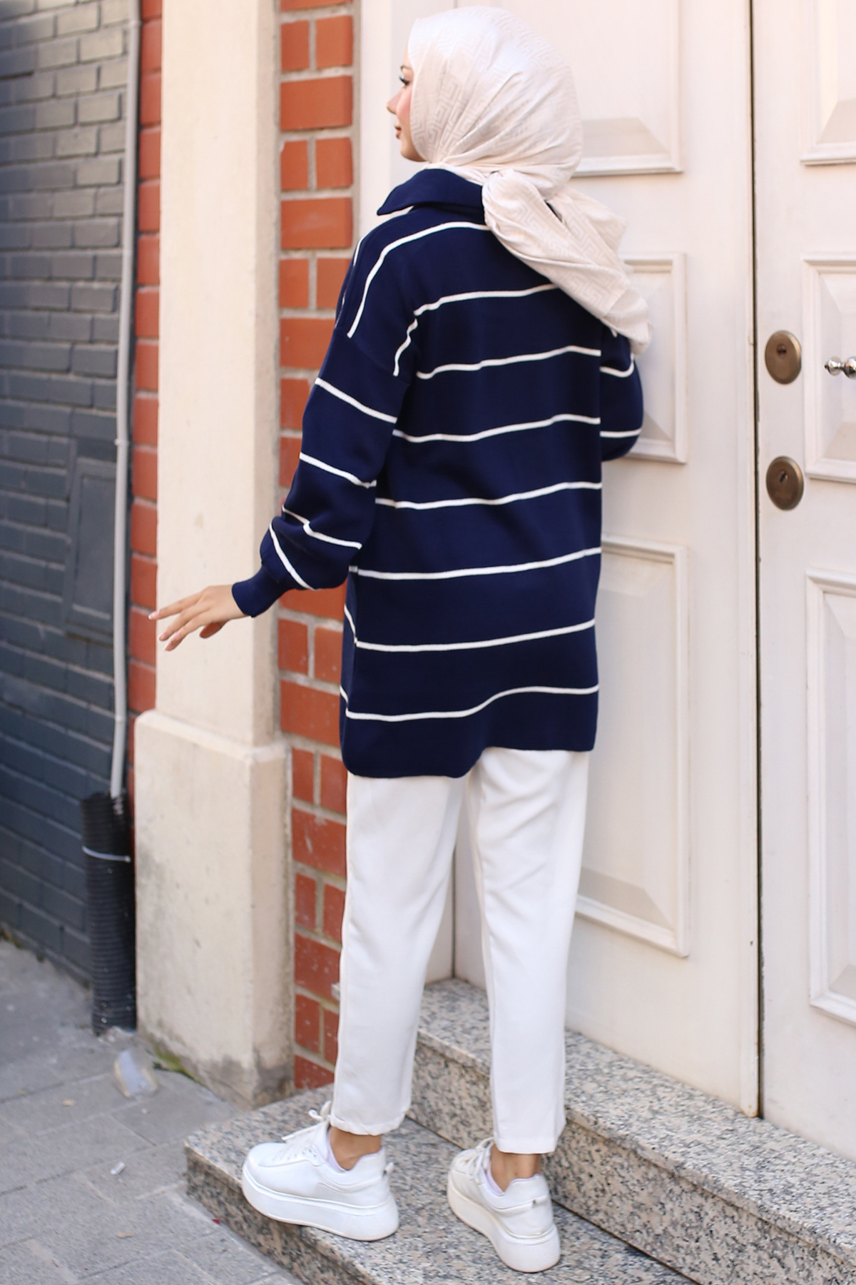Yakası Fermuarlı Çizgili Triko Tunik Lacivert 11037-30 Yakası Fermuarlı Çizgili Triko Tunik Lacivert 11037-30