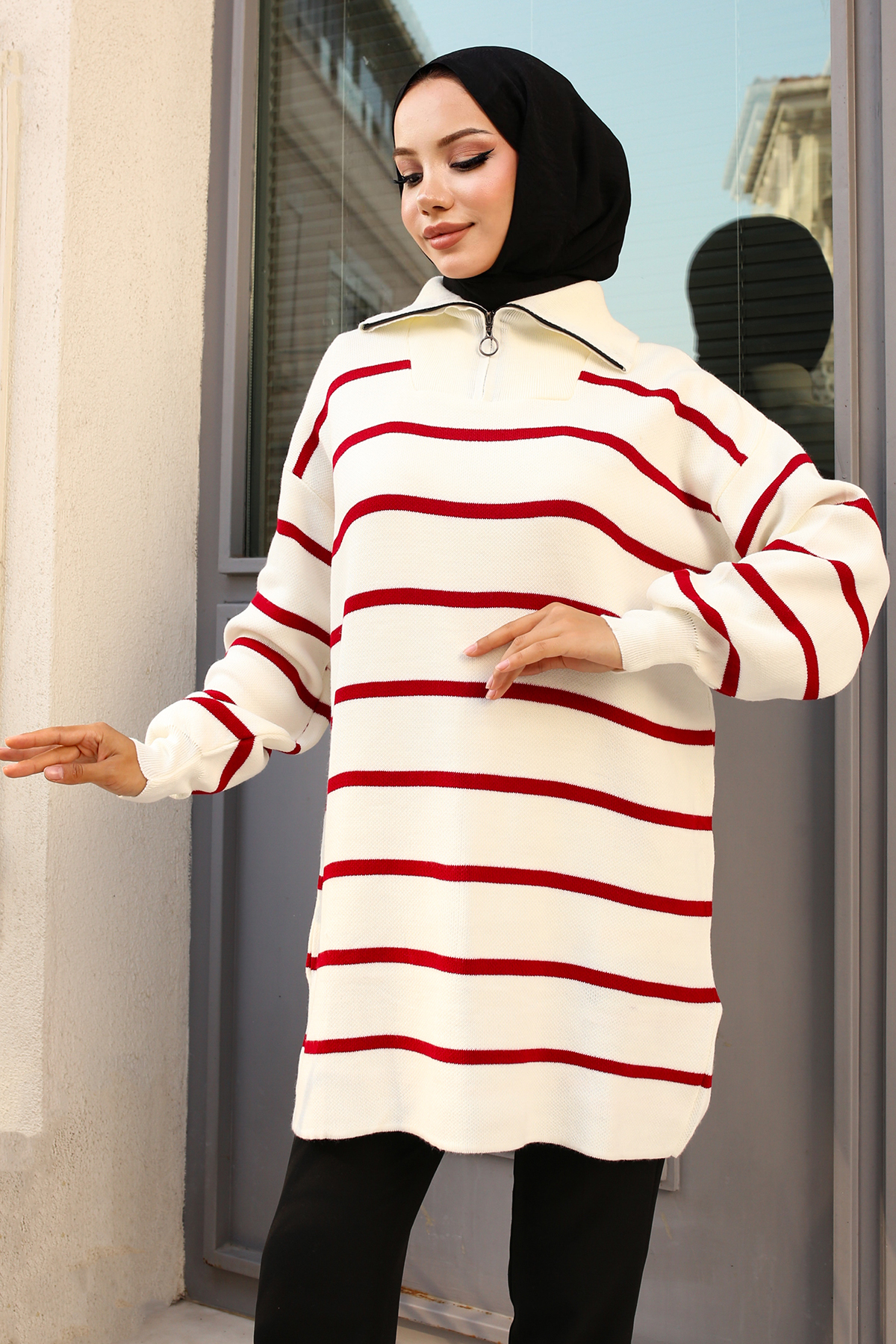 Yakası Fermuarlı Çizgili Triko Tunik Kırmızı 11044-02 Yakası Fermuarlı Çizgili Triko Tunik Kırmızı 11044-02