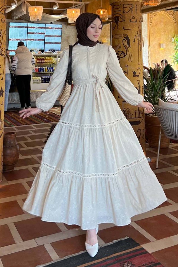 Kabartma Desenli Tesettür Elbise Krem 1002-1