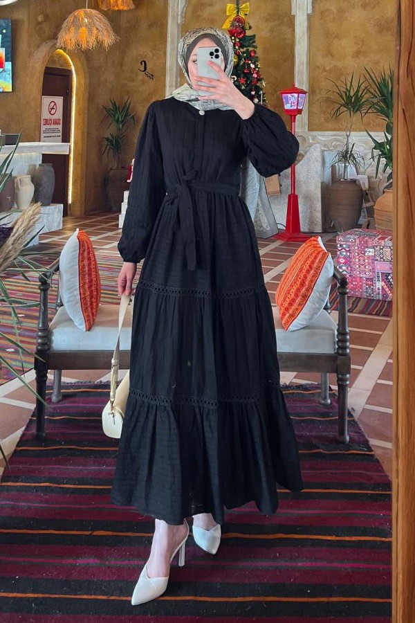 Kabartma Desenli Tesettür Elbise Siyah 1002-1 Kabartma Desenli Tesettür Elbise Siyah 1002-1