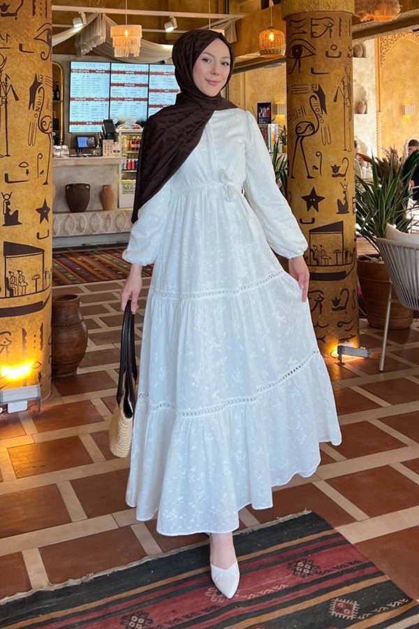 Kabartma Desenli Tesettür Elbise Beyaz 1002-1 Kabartma Desenli Tesettür Elbise Beyaz 1002-1