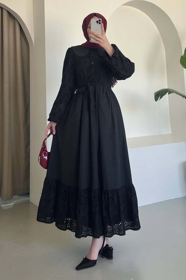 Brode Detaylı Bebe Yaka Elbise Siyah 1003-1 Brode Detaylı Bebe Yaka Elbise Siyah 1003-1