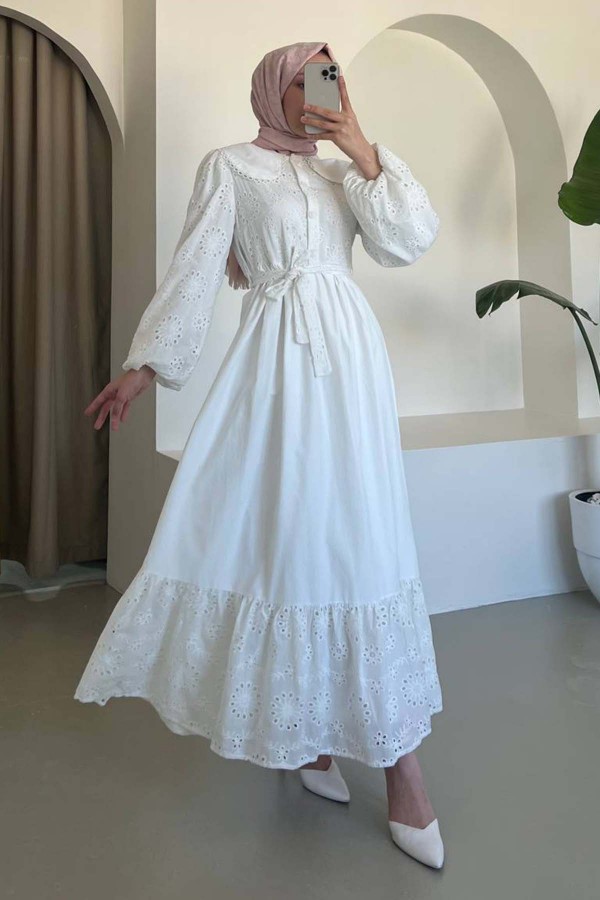 Brode Detaylı Bebe Yaka Elbise Beyaz 1003-1 Brode Detaylı Bebe Yaka Elbise Beyaz 1003-1